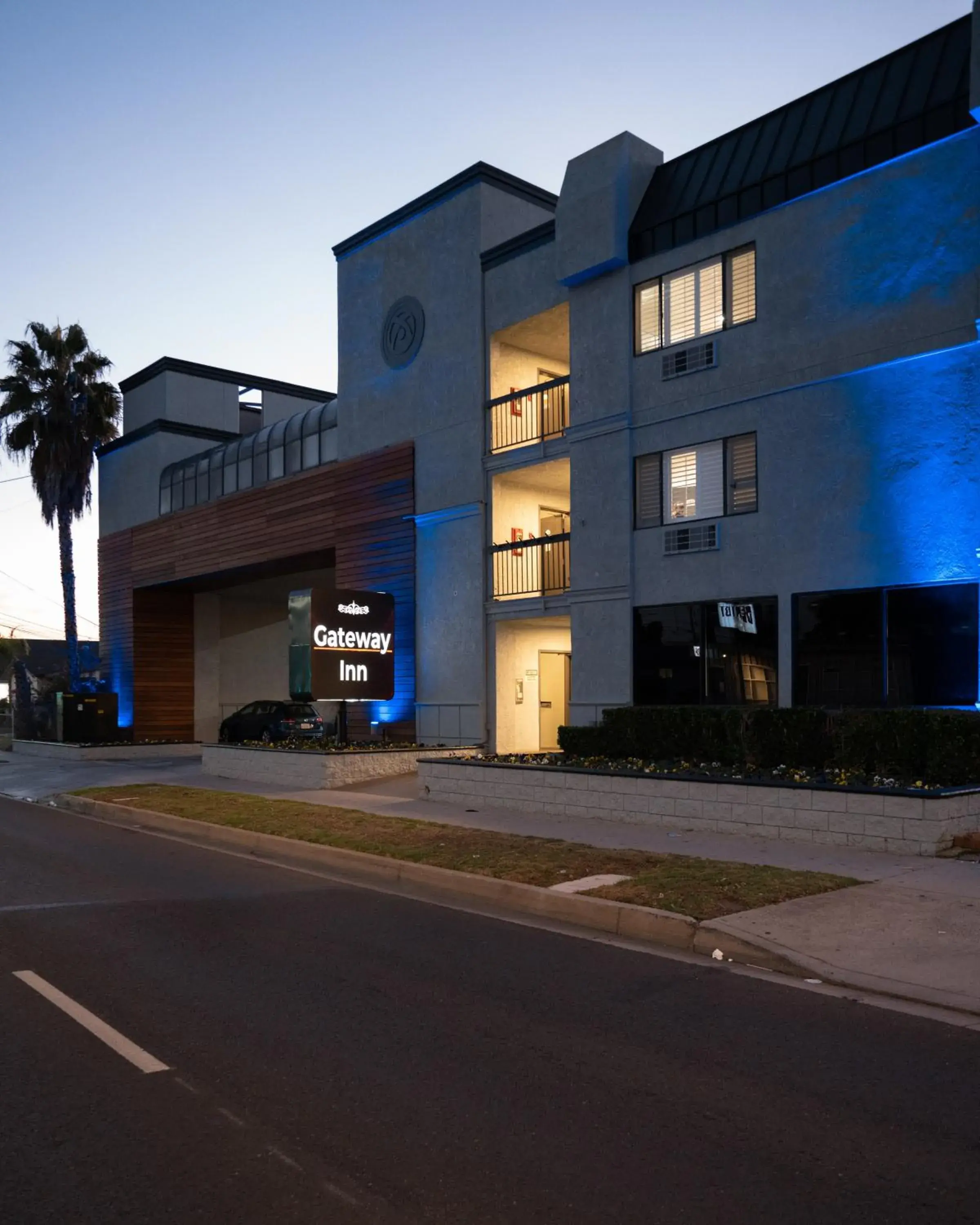 Property building in Gateway Inn Gardena Los Angeles South Property building in Gateway Inn Gardena Los Angeles South