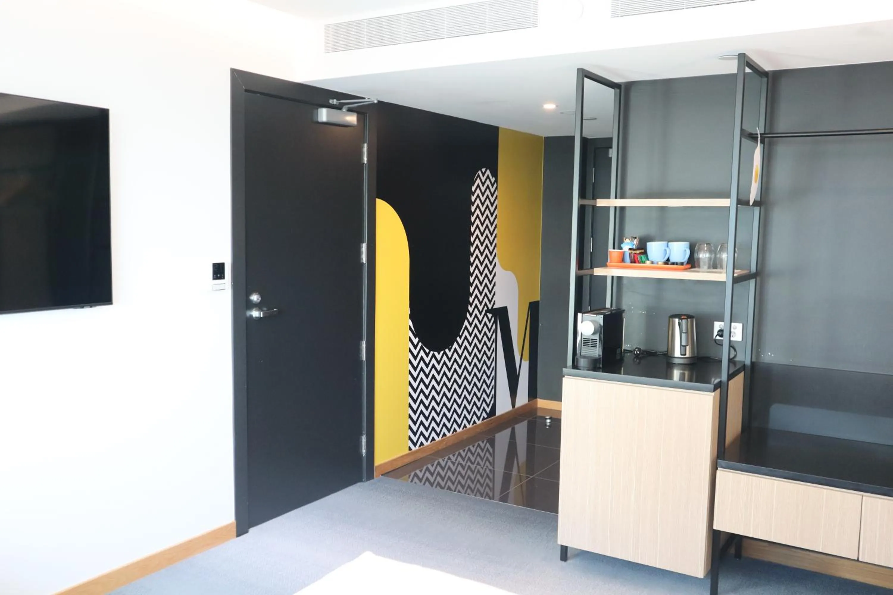 Coffee/tea facilities in M Social Auckland