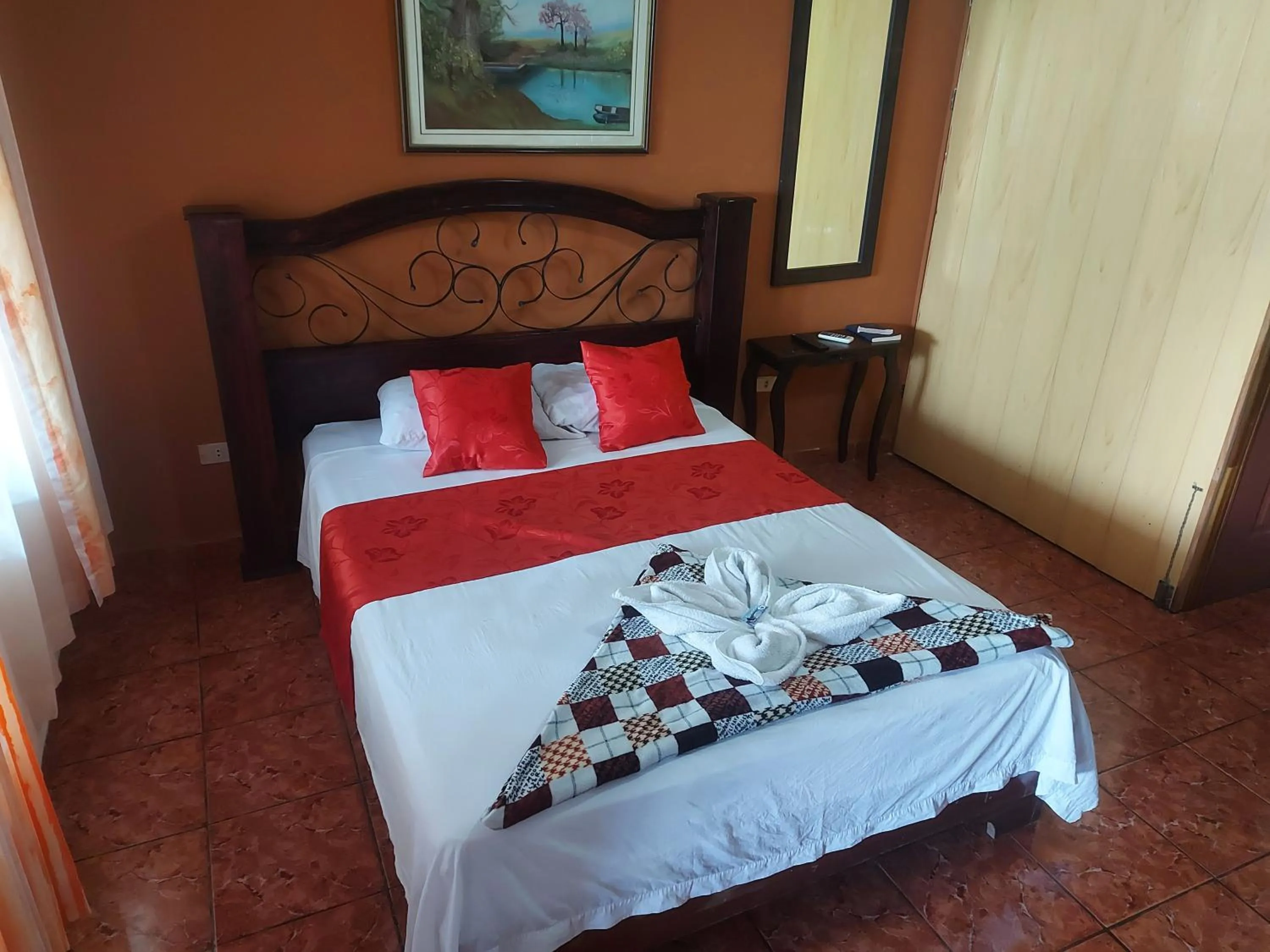 Bed in Hotel Torre Fuerte