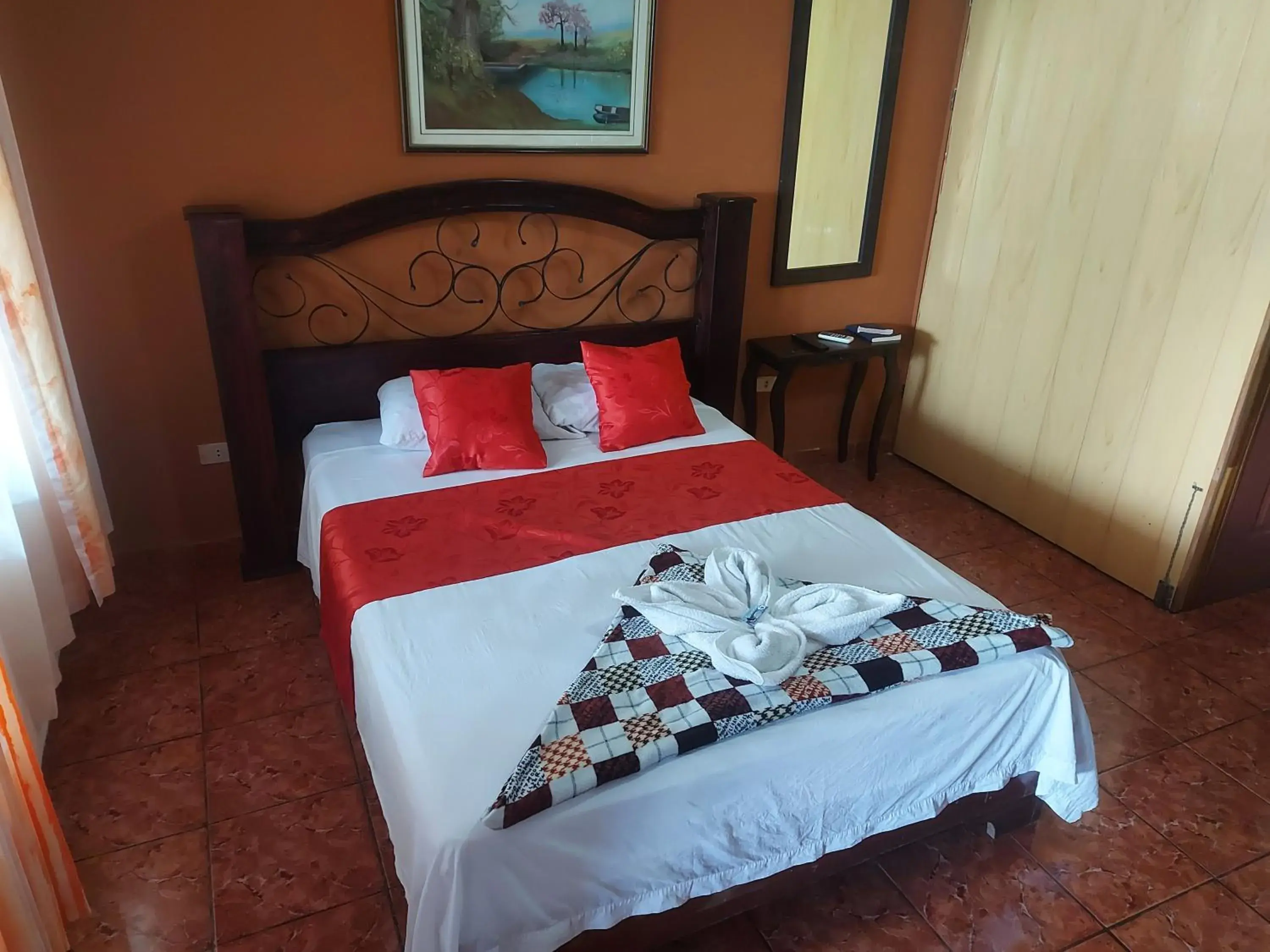 Double Room - single occupancy - Disability Access in Hotel Torre Fuerte Double Room - single occupancy - Disability Access in Hotel Torre Fuerte