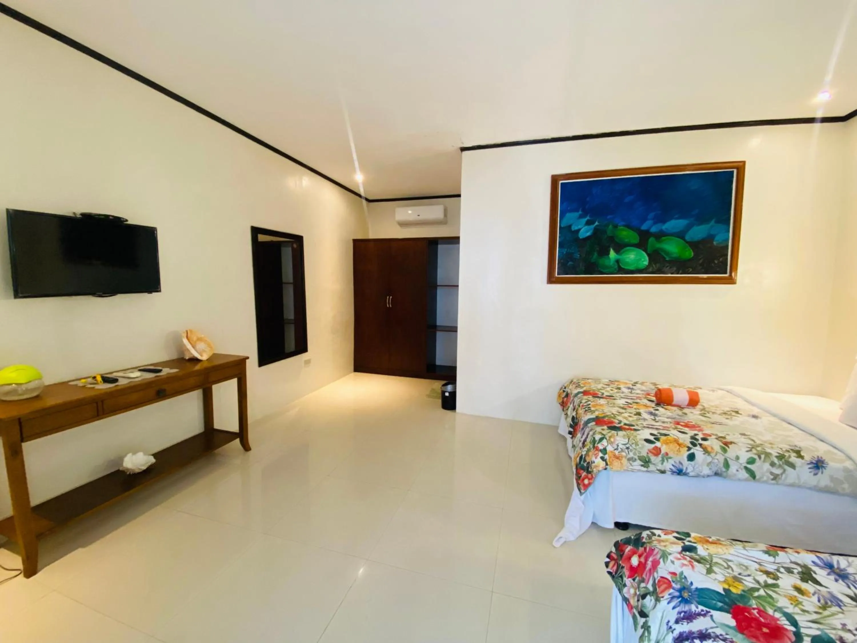 TV and multimedia, Bed in Bentrina Diving Resort