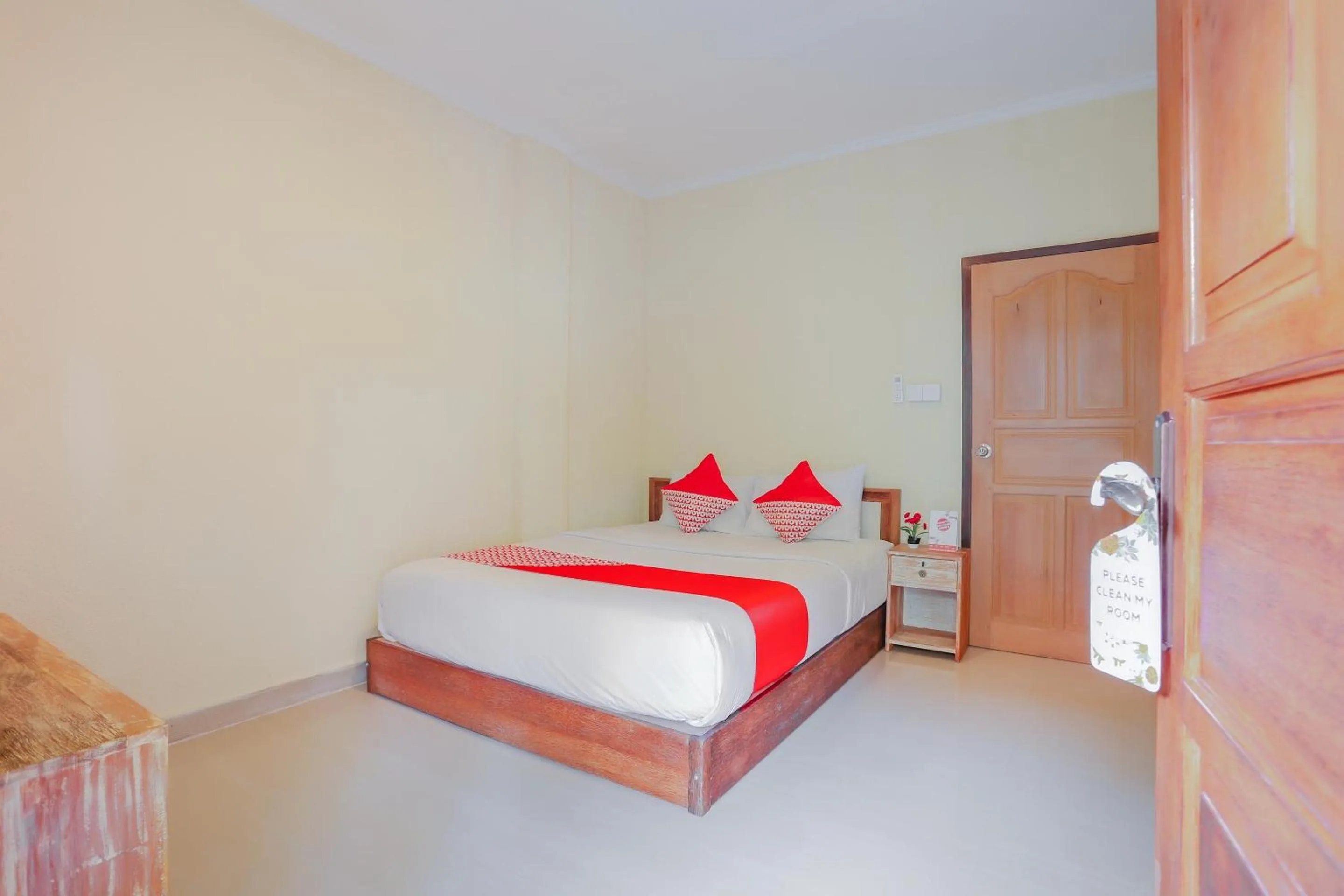 Bedroom, Bed in OYO Life 90301 Hidden Village Uluwatu