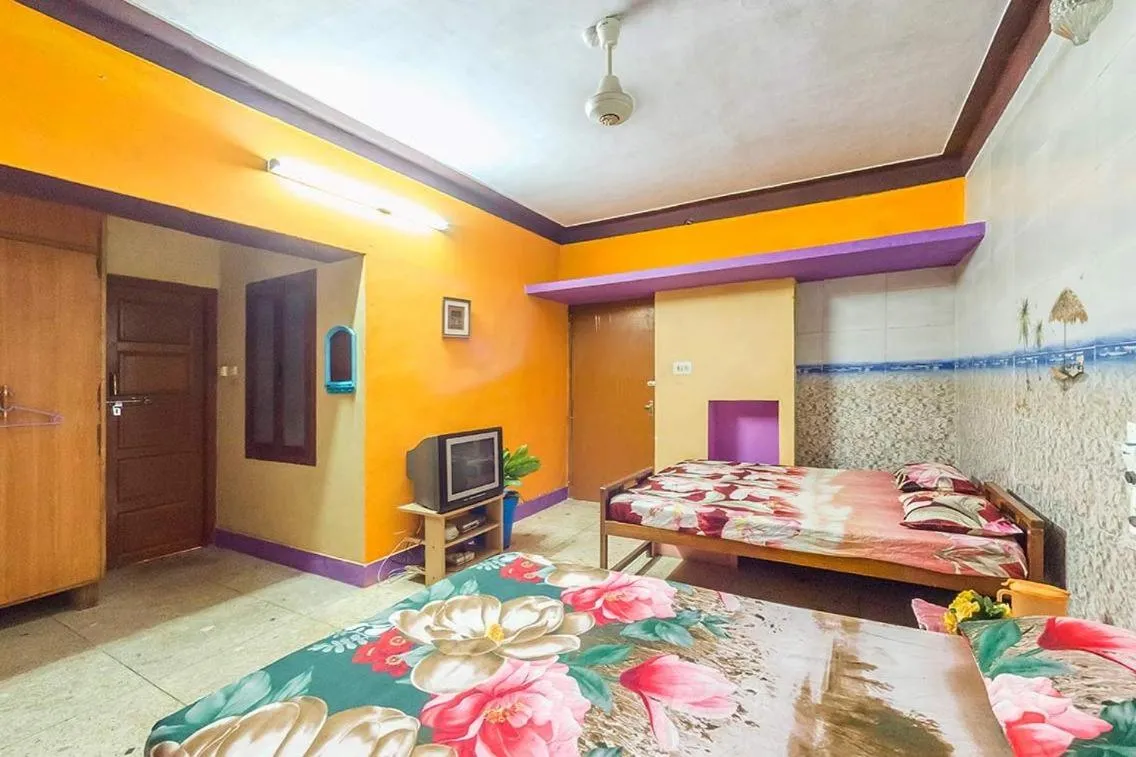 Bedroom, Bed in Honey Palace Homestay