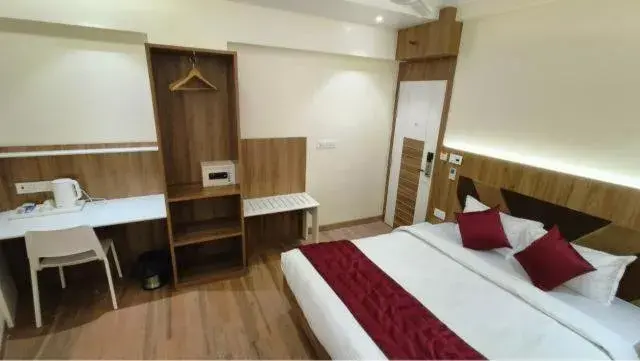 Deluxe Room - single occupancy in Hotel Pritam, Nagpur Deluxe Room - single occupancy in Hotel Pritam, Nagpur