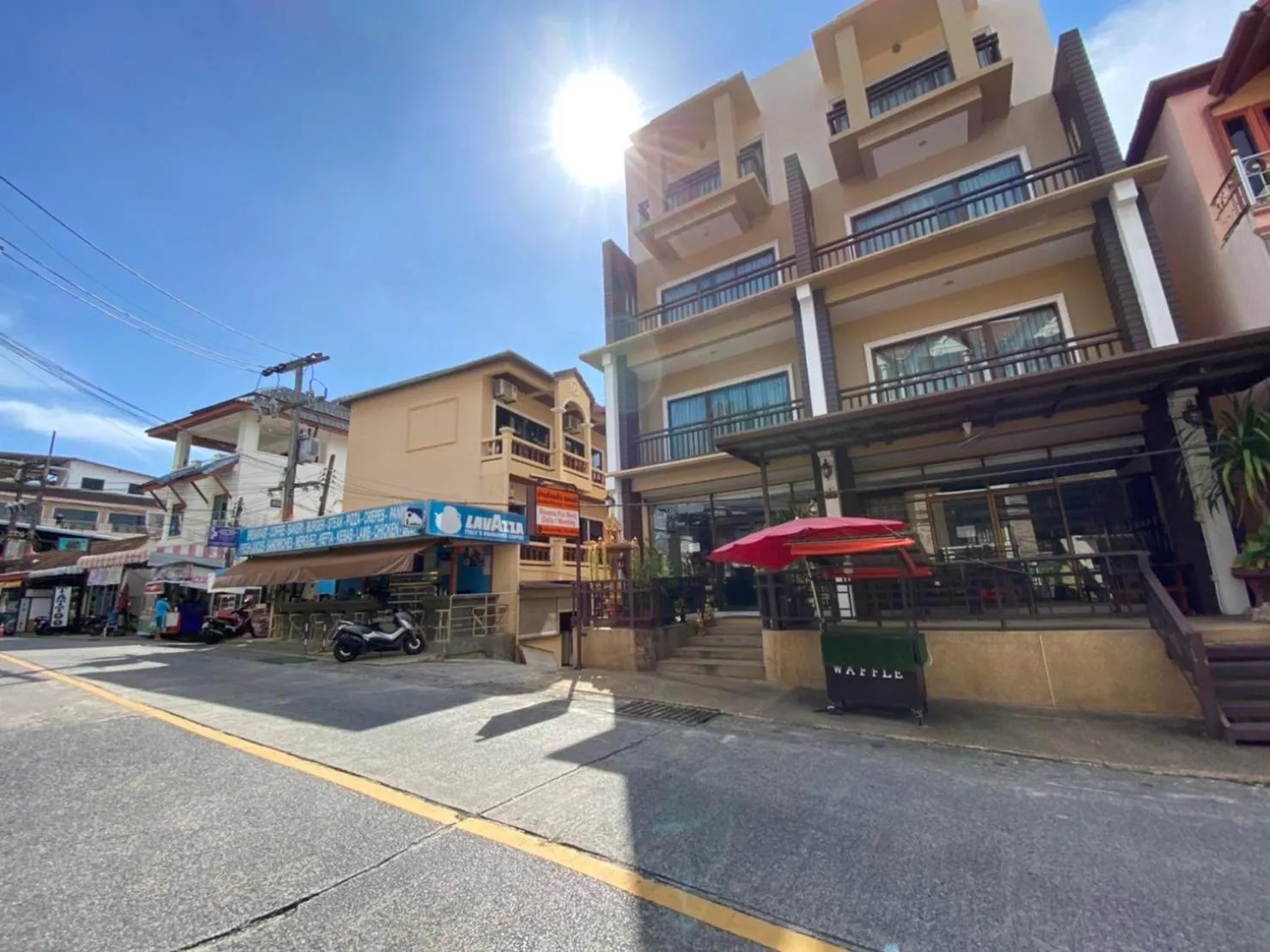 Property building in Baan Kingkeaw Thamdee Patong