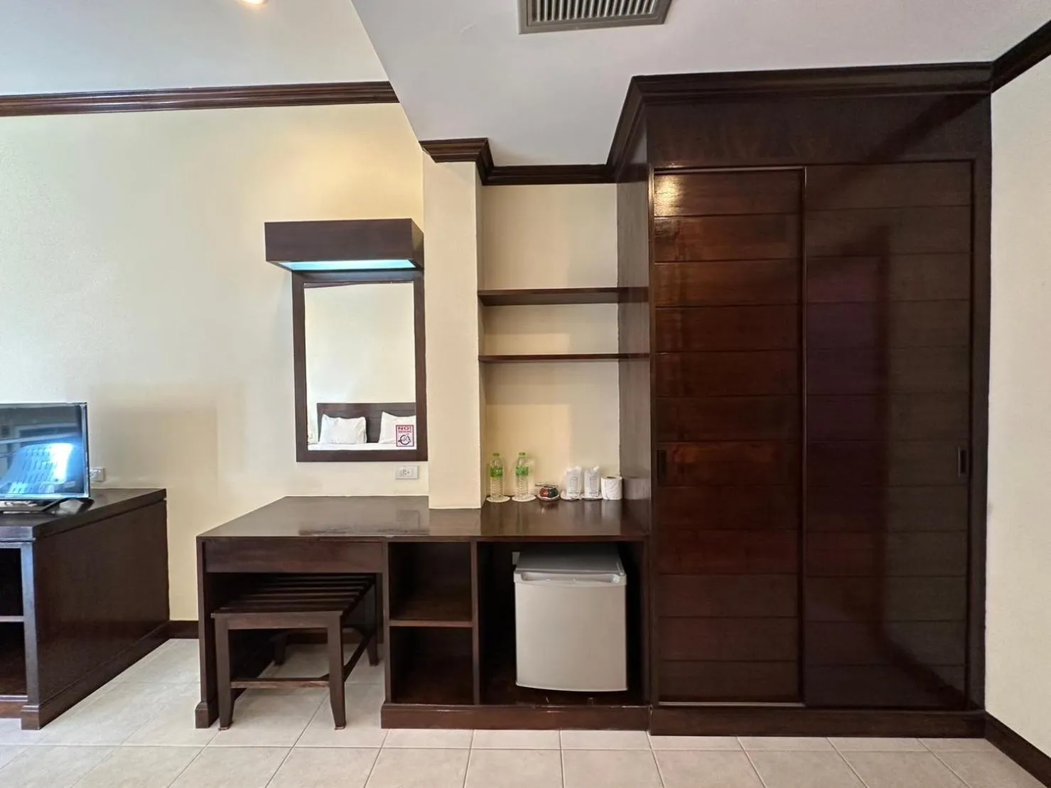 Seating area in Baan Kingkeaw Thamdee Patong