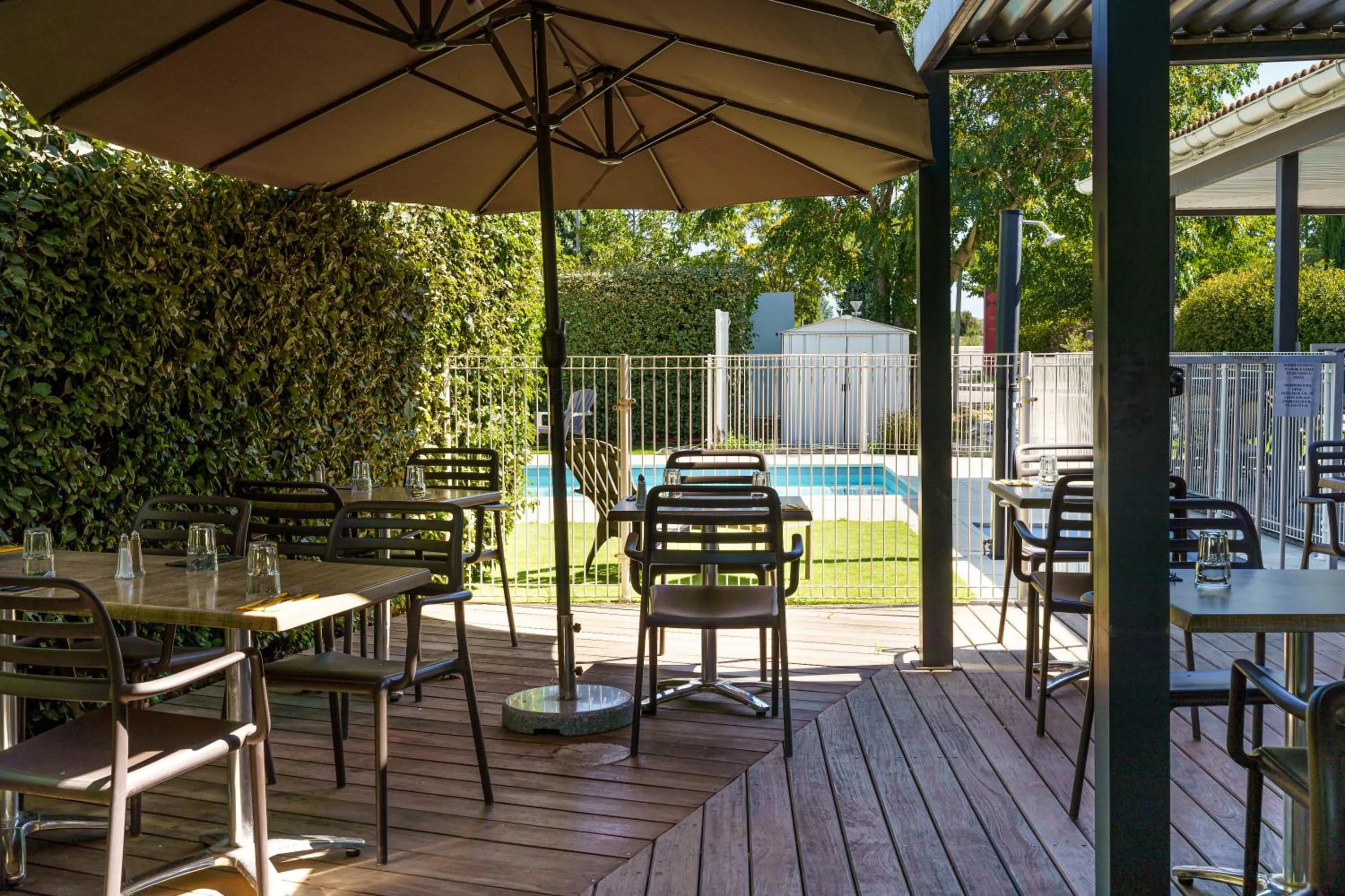 Garden view in Brit Hotel Confort Manosque Cadarache