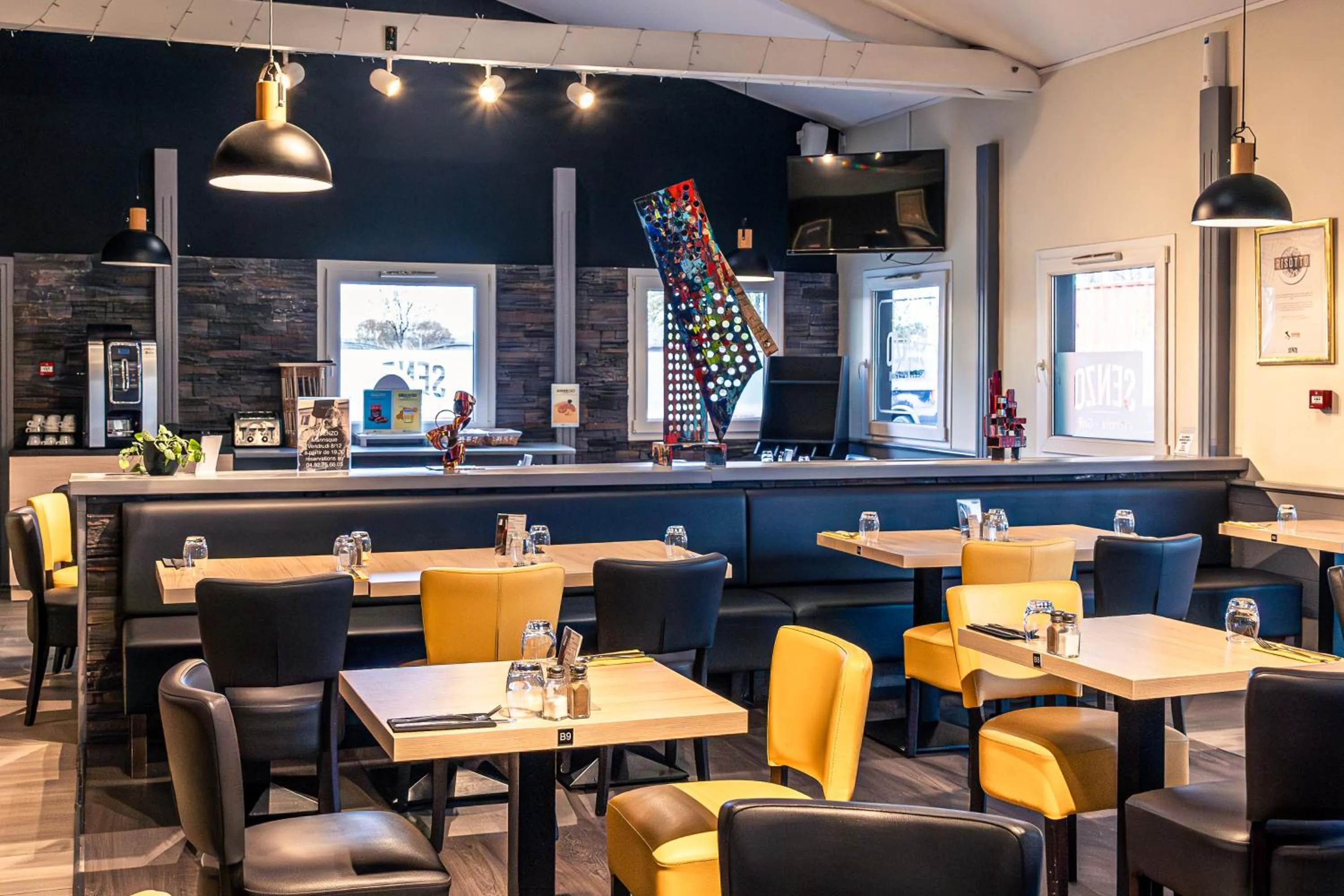 Restaurant/places to eat in Brit Hotel Confort Manosque Cadarache