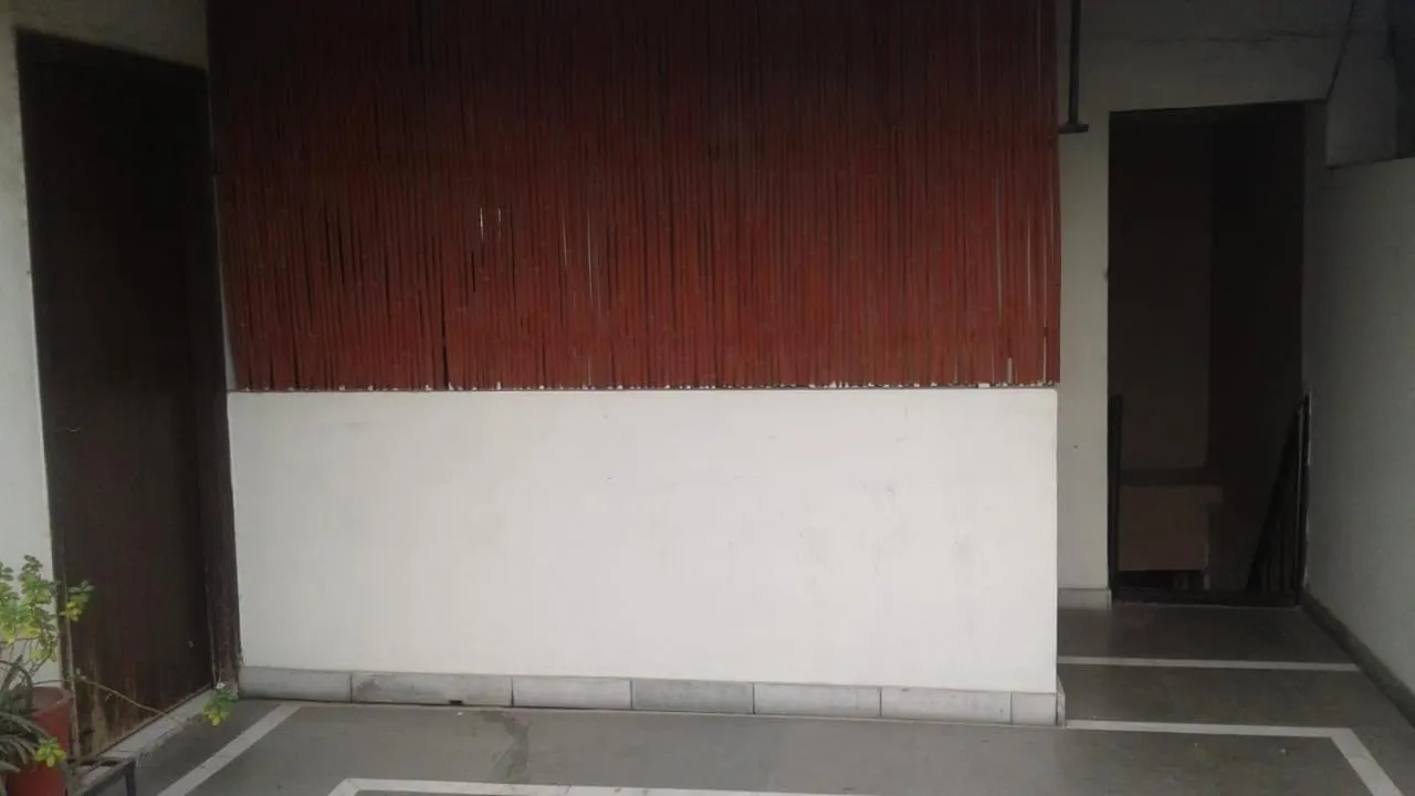 Patio in Pamposh Guest House GK II Market