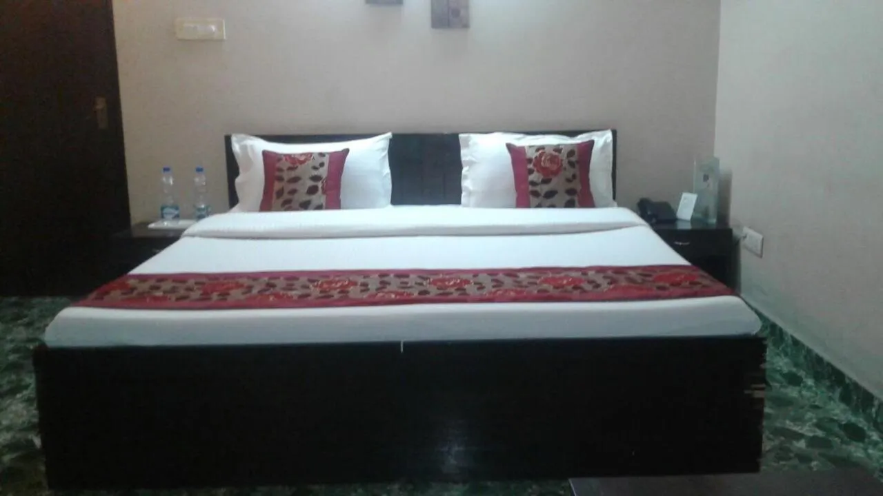 Bedroom, Bed in Pamposh Guest House GK II Market