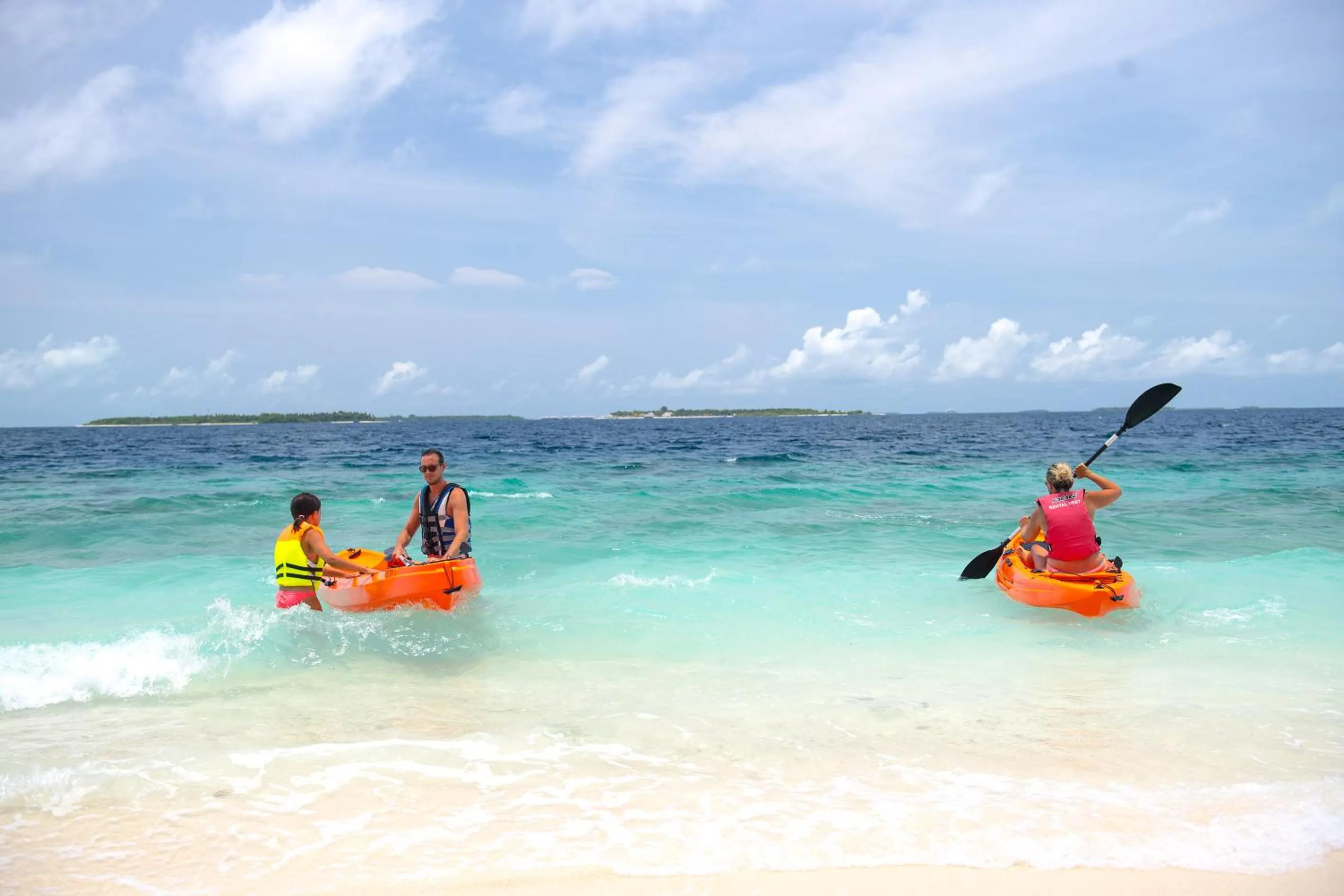 Activities in Kiha Beach