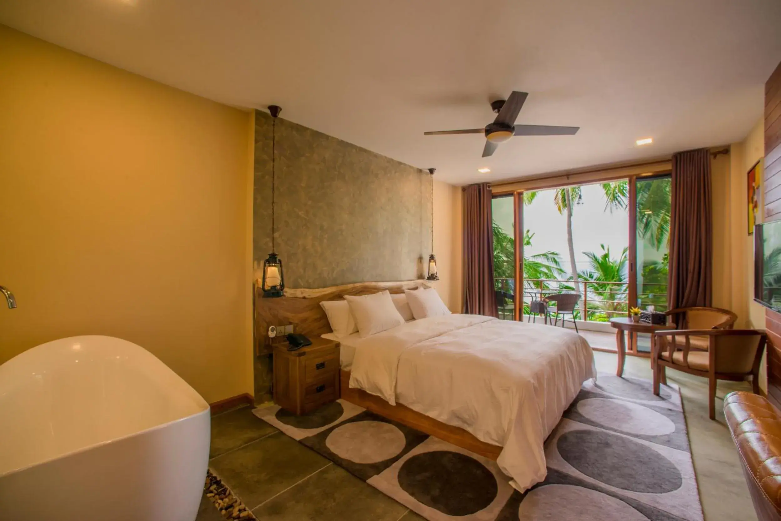 People, Bed in Kiha Beach People, Bed in Kiha Beach