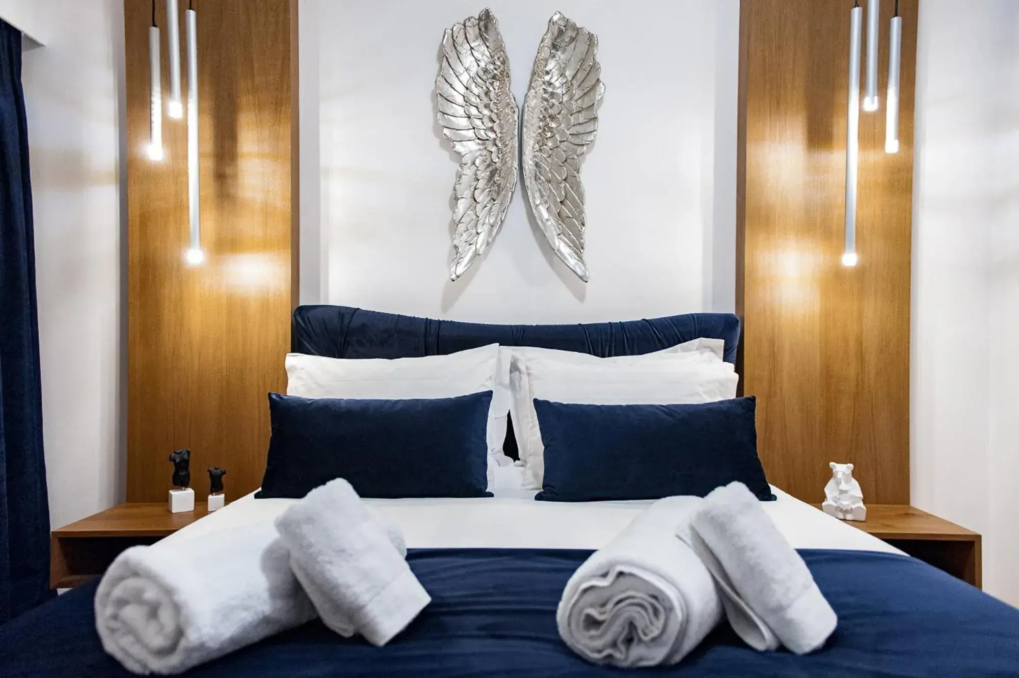 Bed in Acropolis View Deluxe Penthouse & Luxury Apartments Bed in Acropolis View Deluxe Penthouse & Luxury Apartments