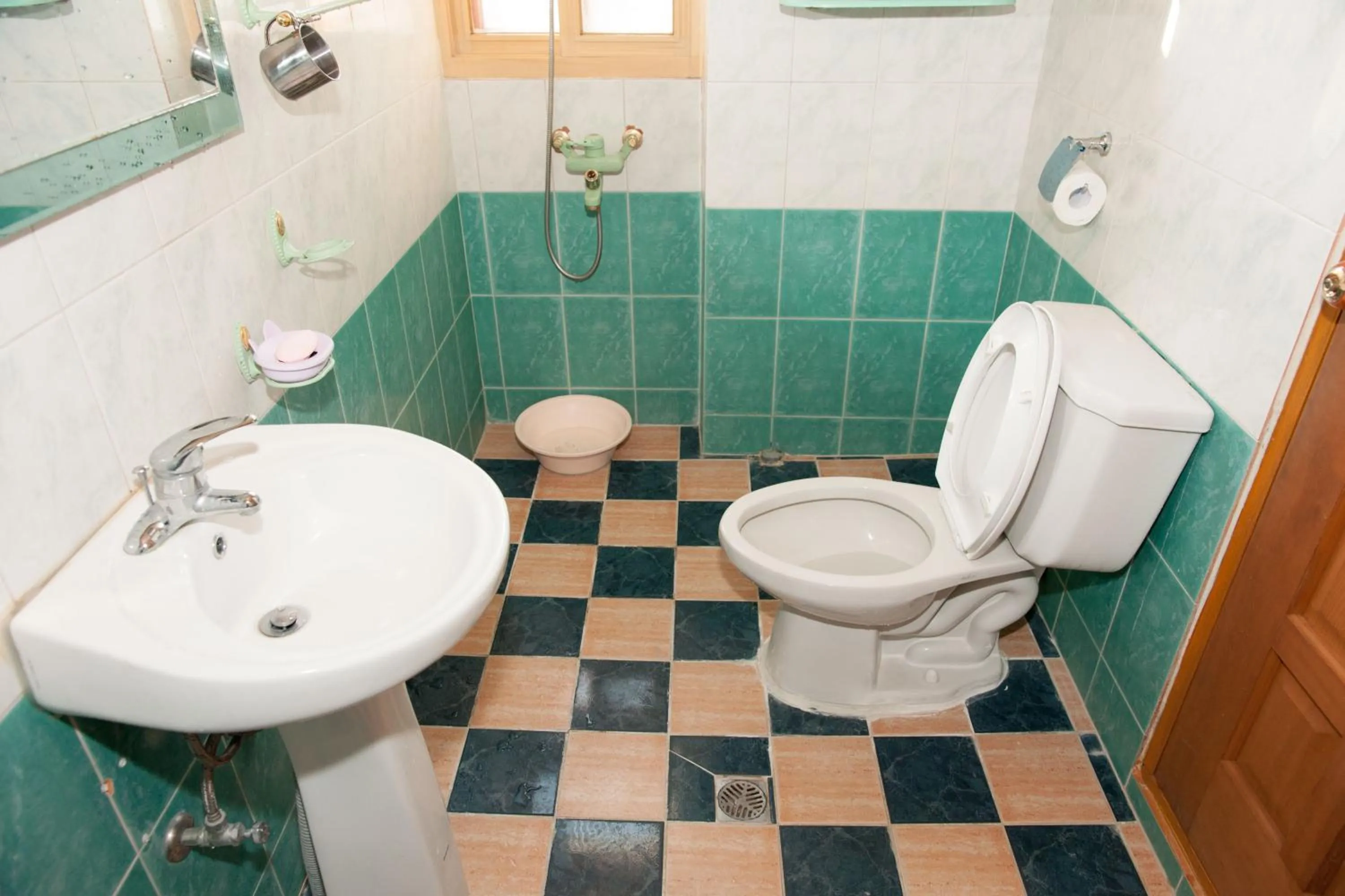 Photo of the whole room in Sunrise Pension