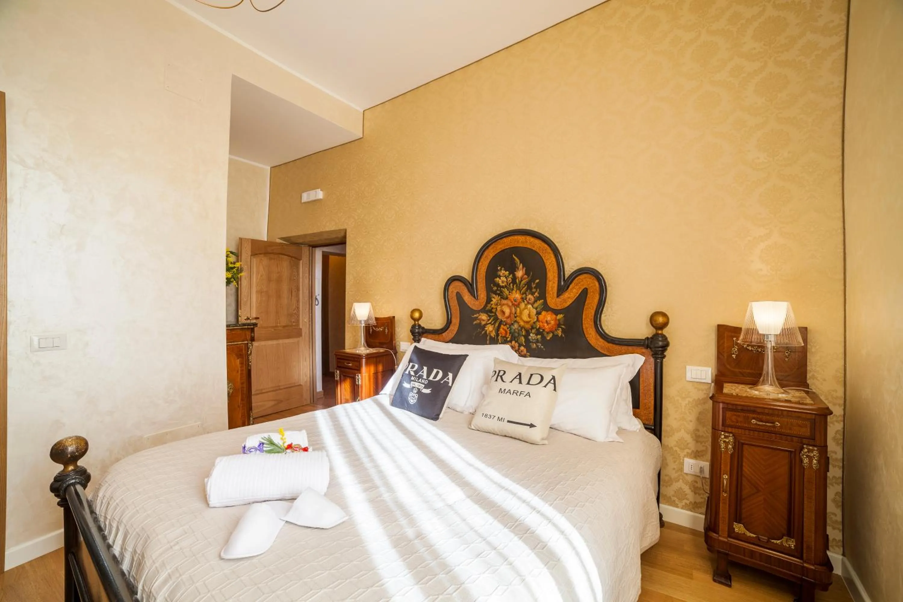 Bed in Regina Bed and Breakfast