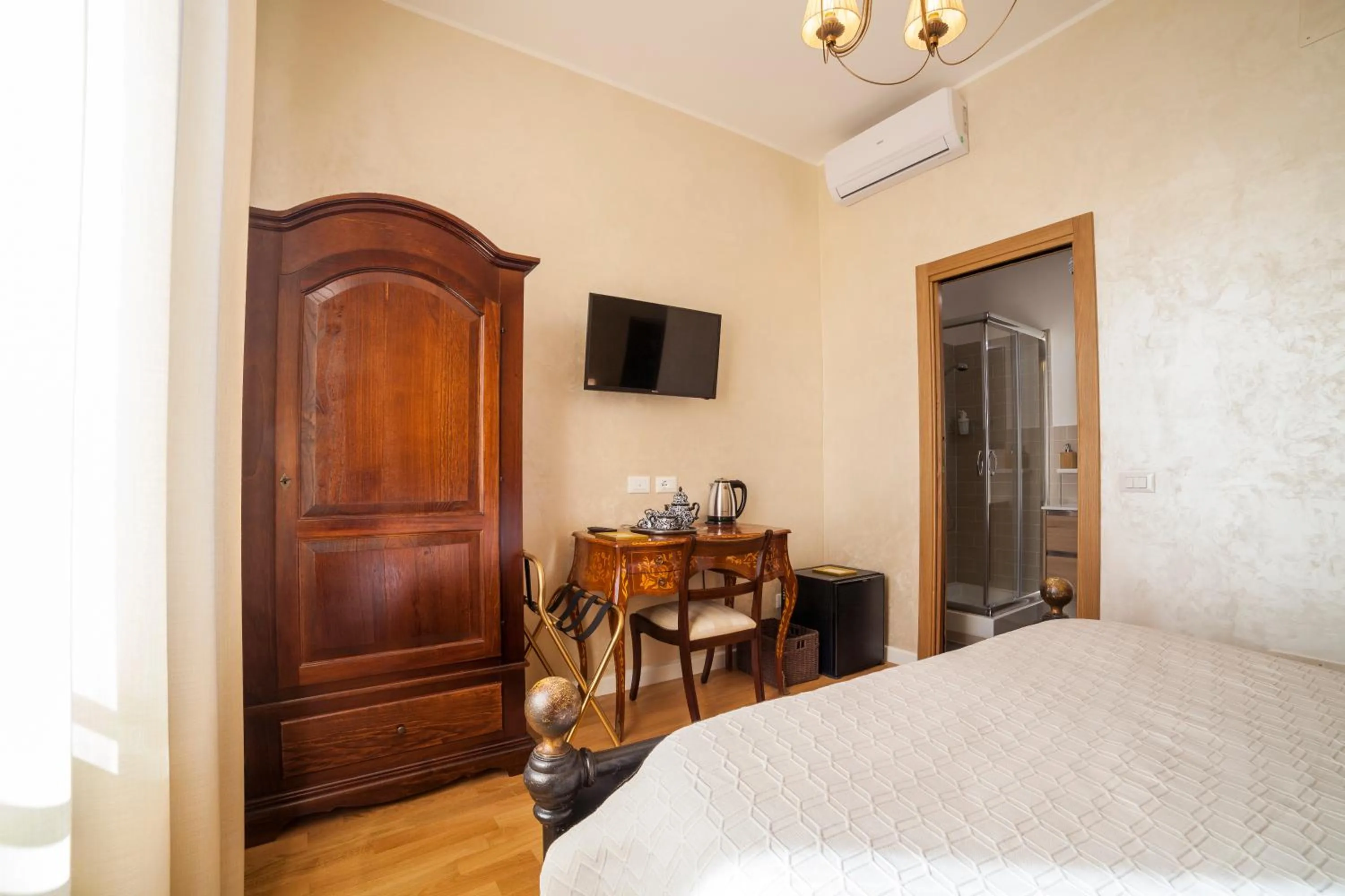 Bed in Regina Bed and Breakfast