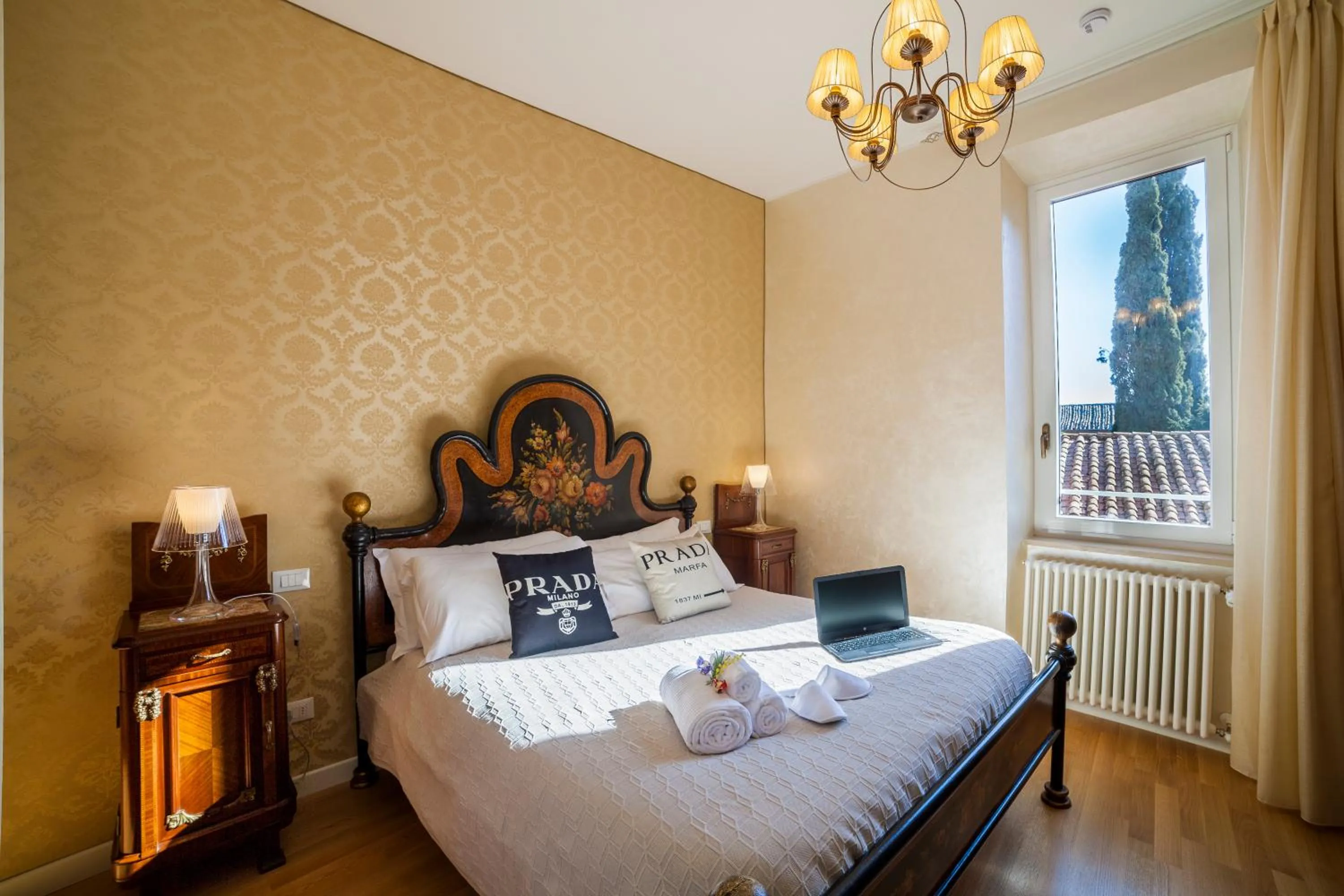 Bed in Regina Bed and Breakfast