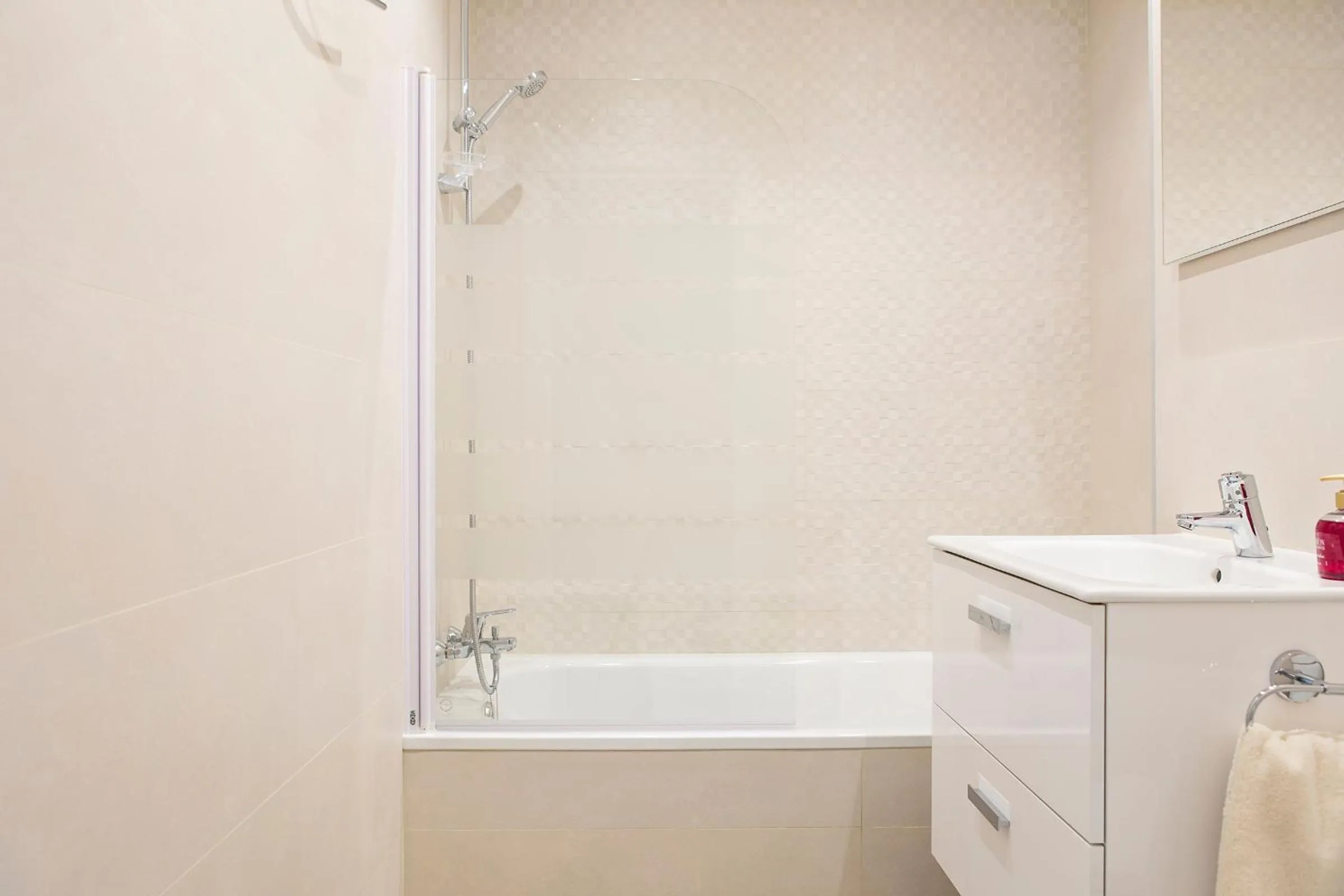 Bathroom in Hello Málaga Flat Victoria