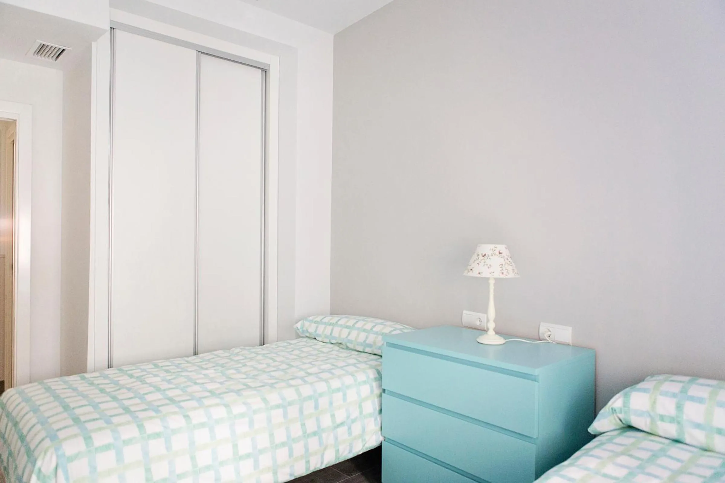 Bedroom, Bed in Hello Málaga Flat Victoria