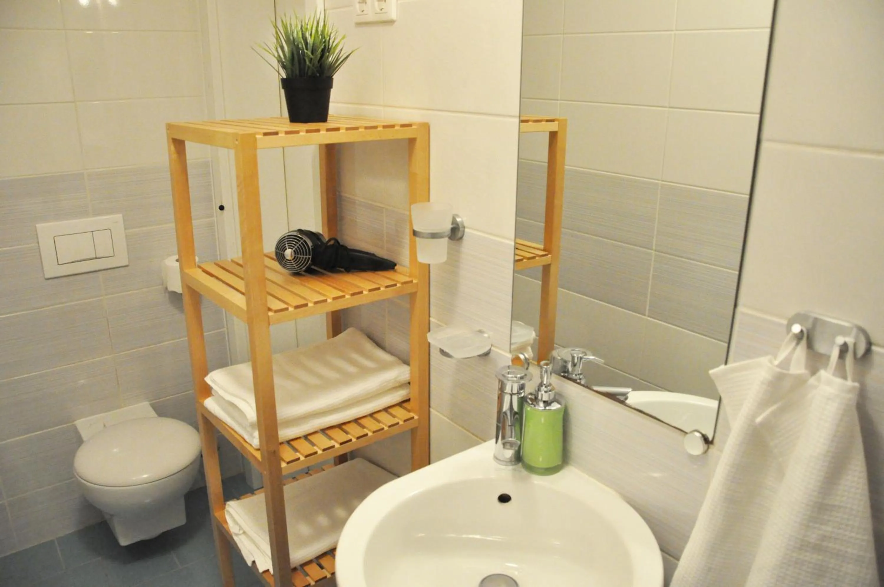 Bathroom in Studio L