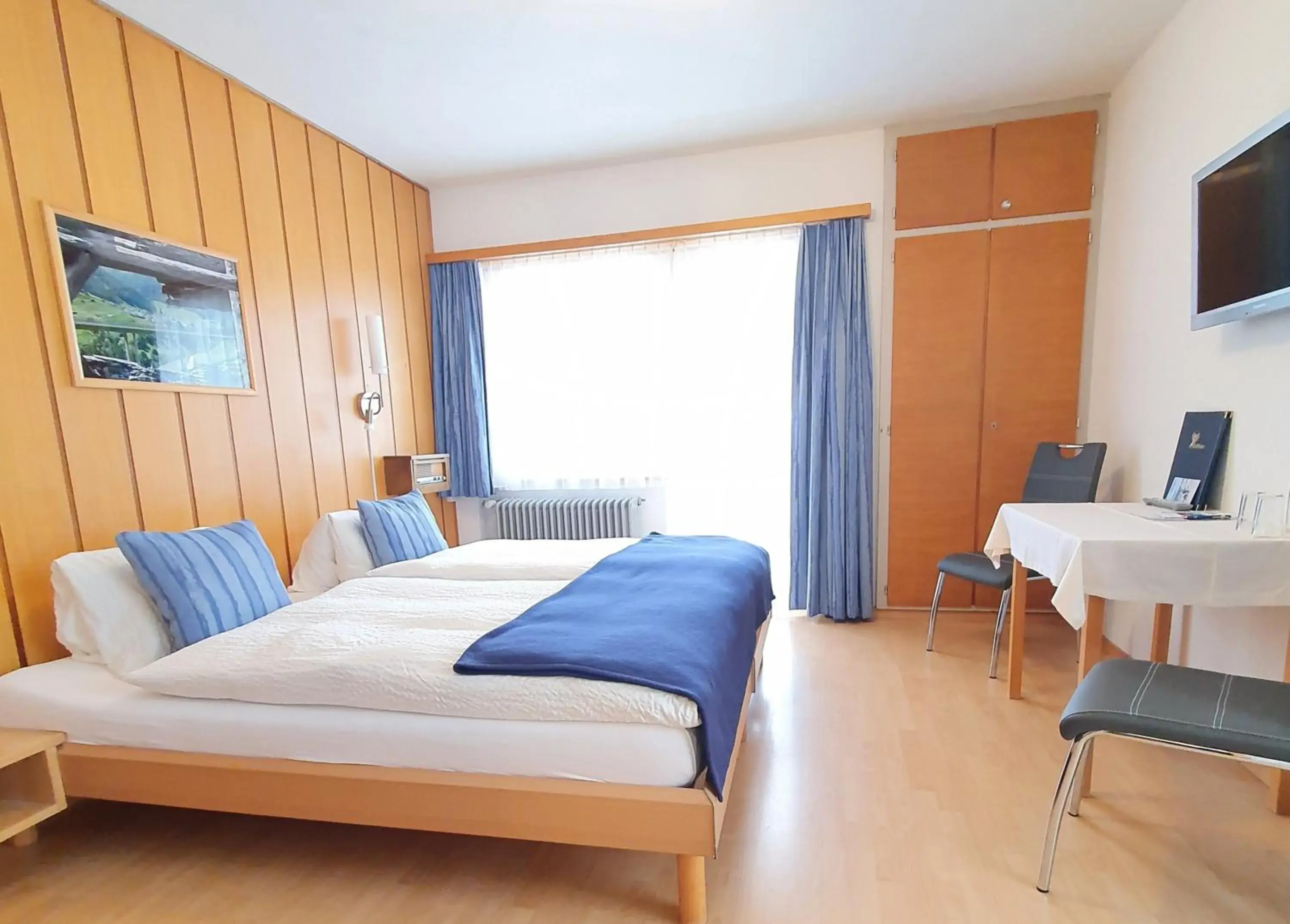 Twin Room - single occupancy in Hotel-Restaurant Grina Twin Room - single occupancy in Hotel-Restaurant Grina