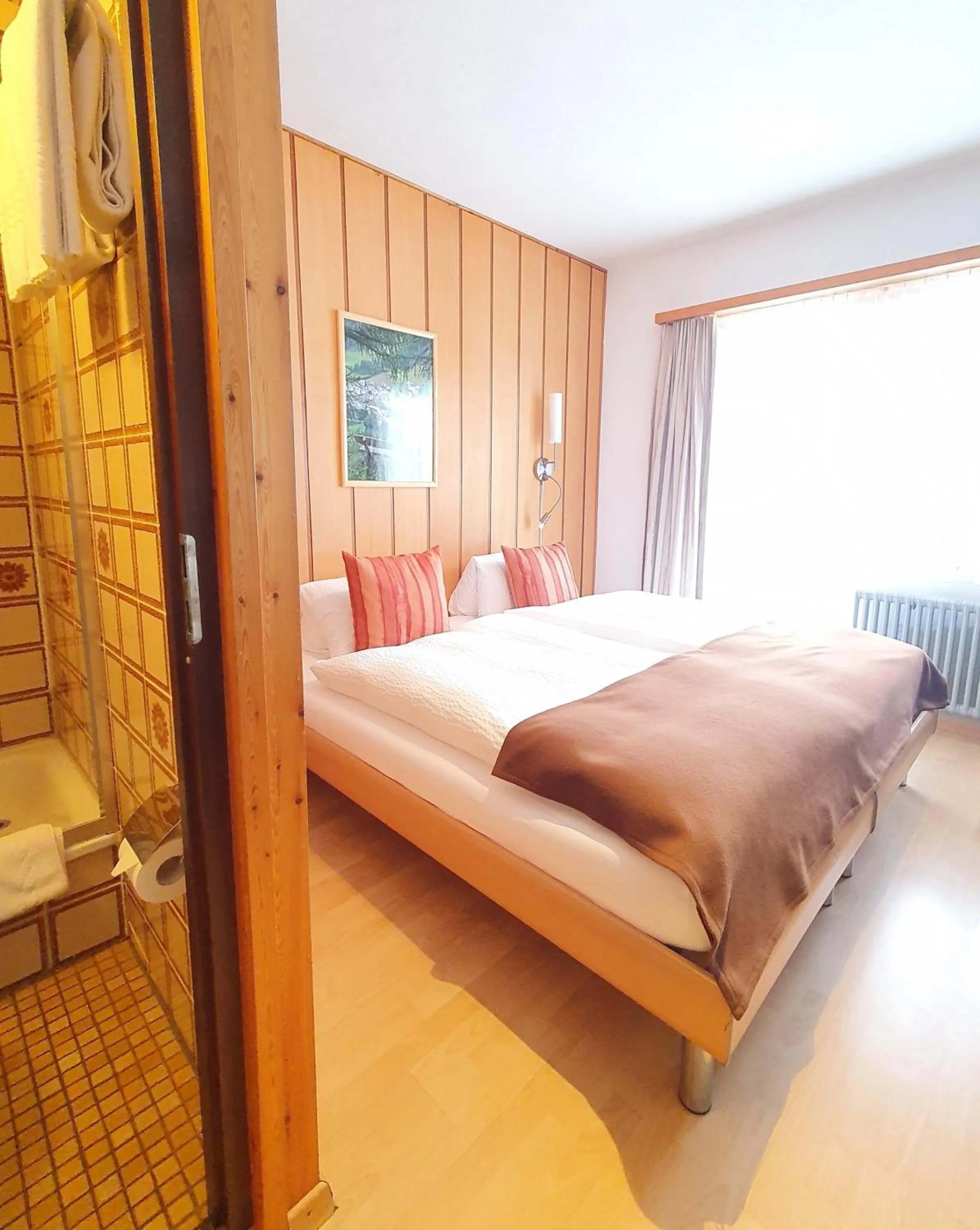 Photo of the whole room, Bed in Hotel-Restaurant Grina