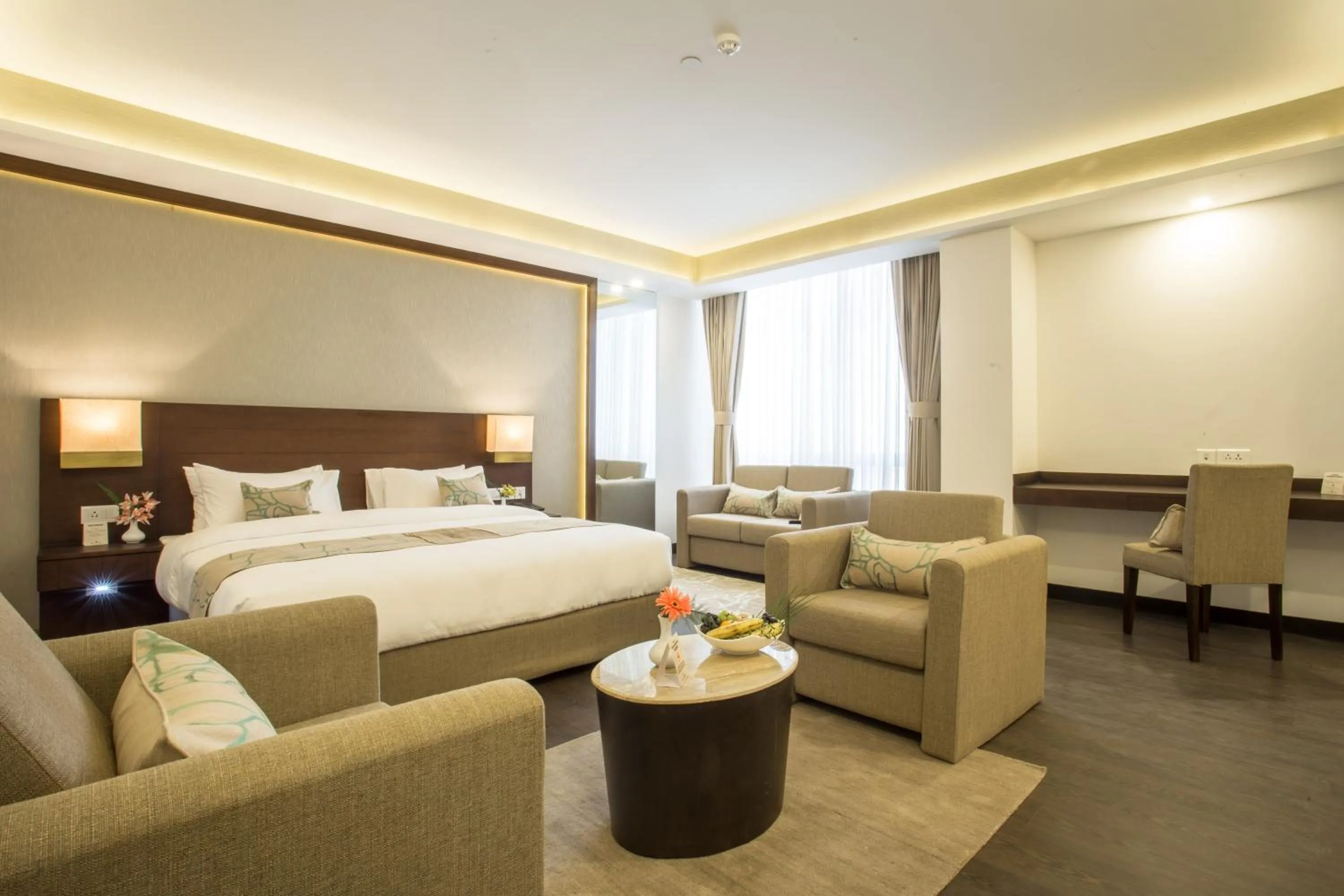 Shower, Bed in Hotel Mulberry