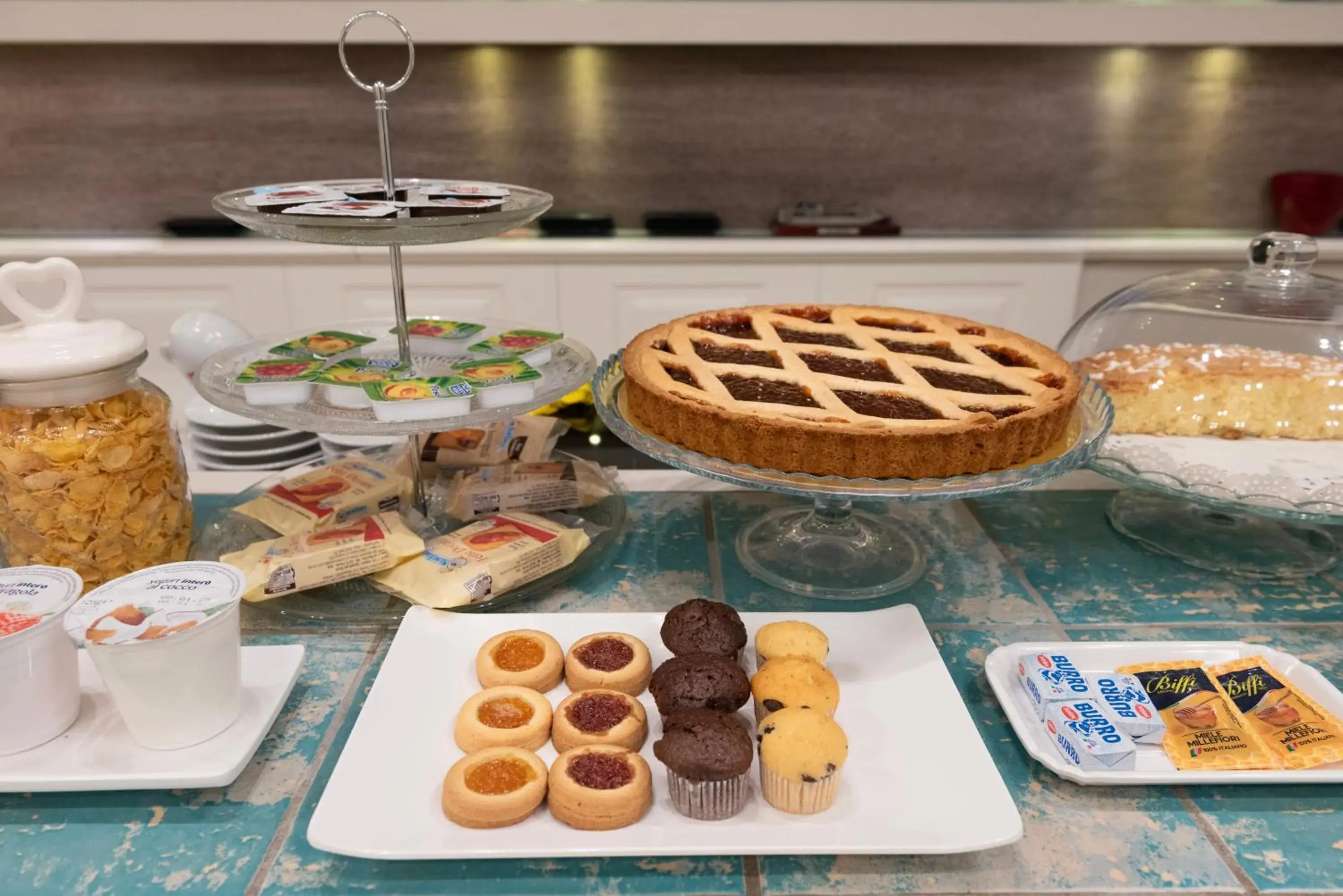 Buffet breakfast in Certosa Suite Buffet breakfast in Certosa Suite