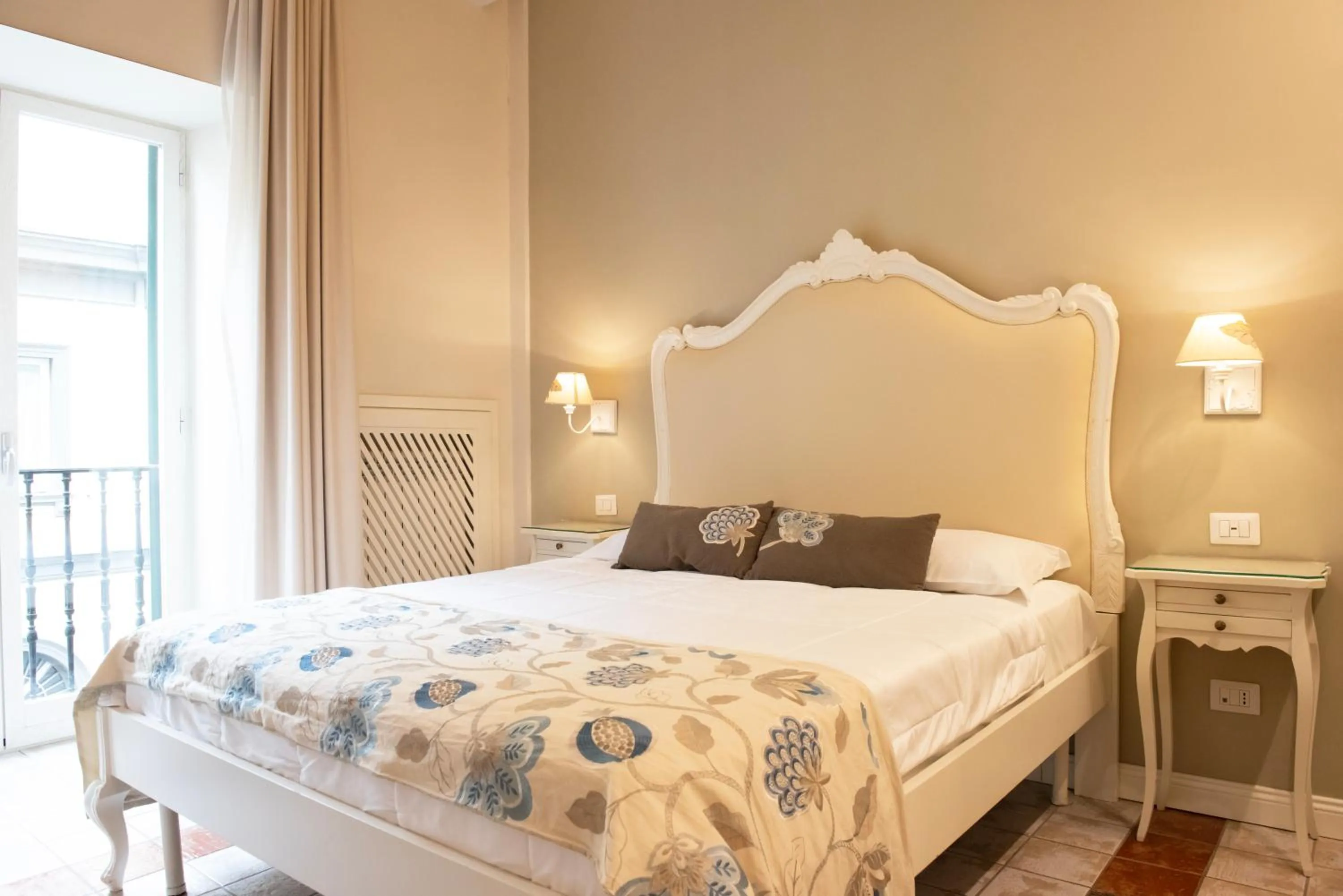 Bedroom, Bed in Certosa Suite