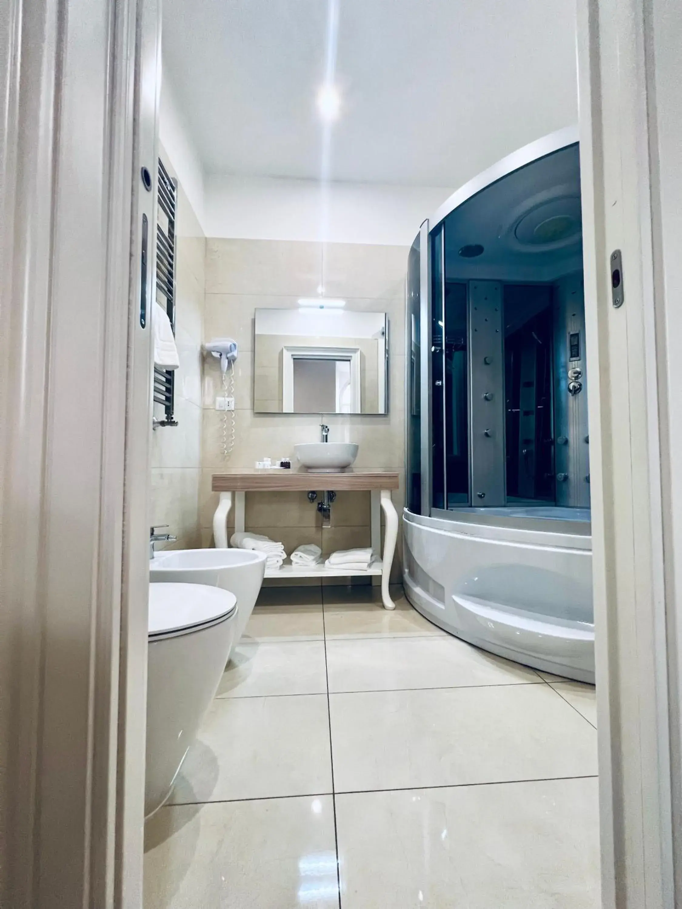 Toilet, Bed in Certosa Suite Toilet, Bed in Certosa Suite