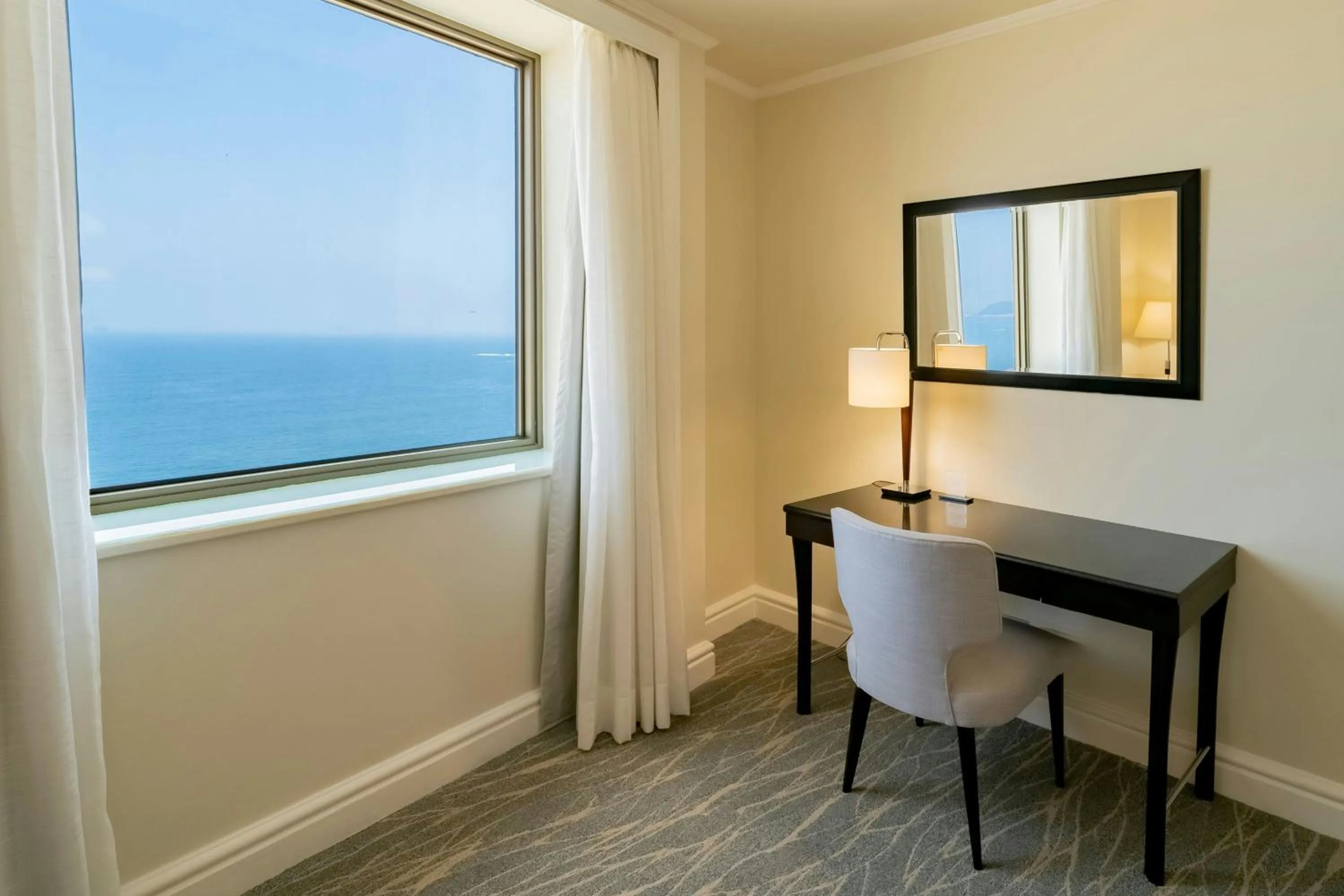 Photo of the whole room in JW Marriott Rio de Janeiro