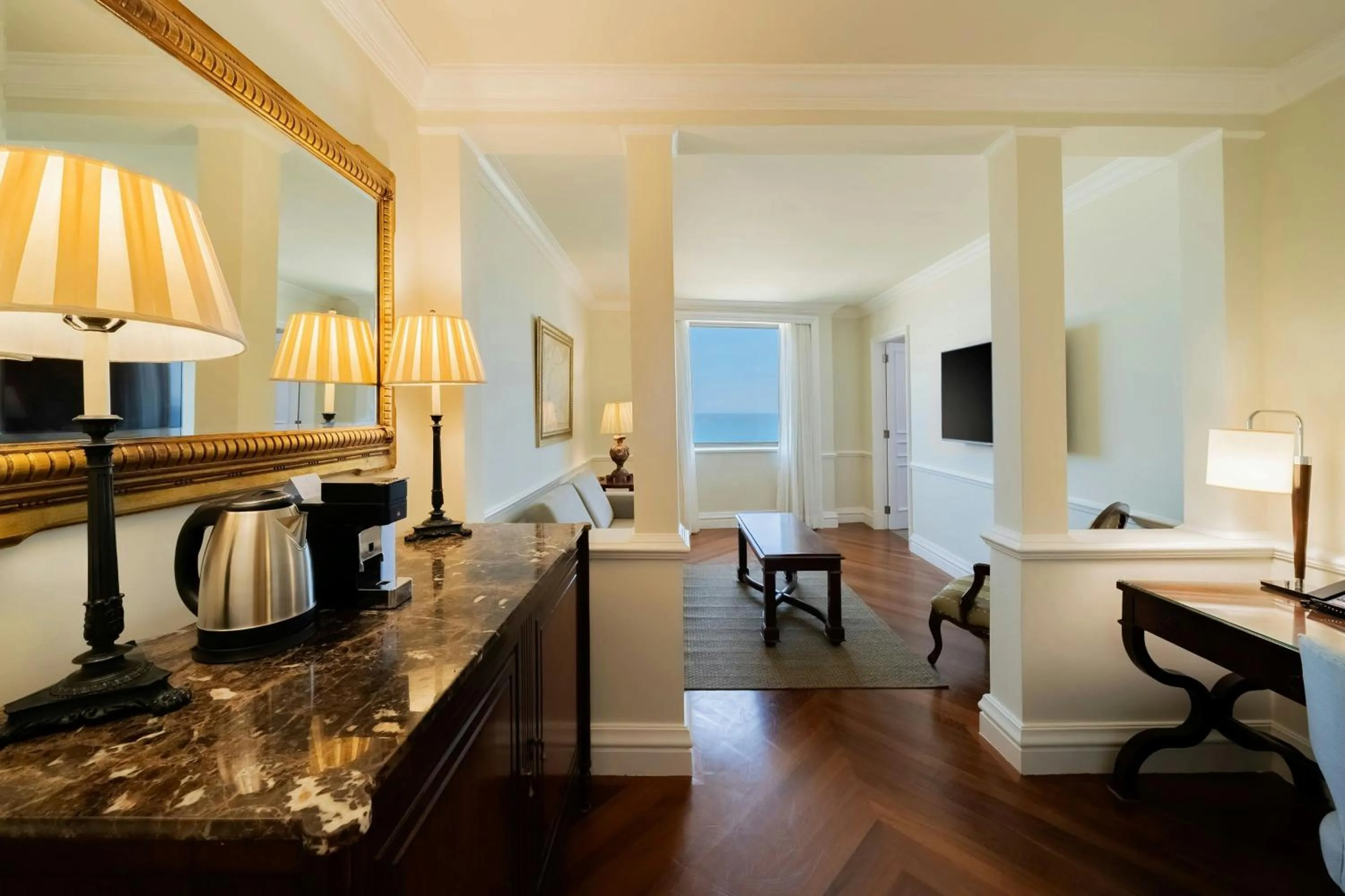 Photo of the whole room in JW Marriott Rio de Janeiro