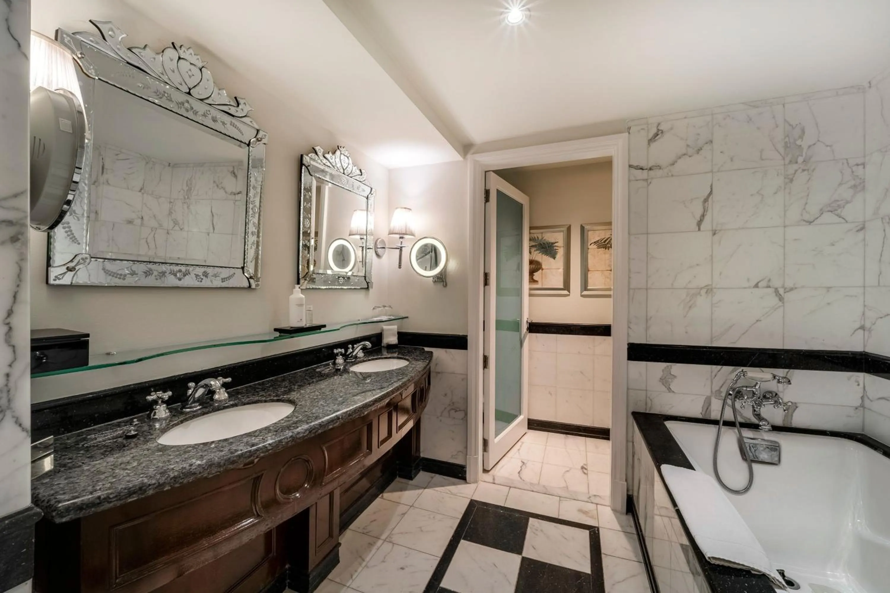 Bathroom in JW Marriott Rio de Janeiro