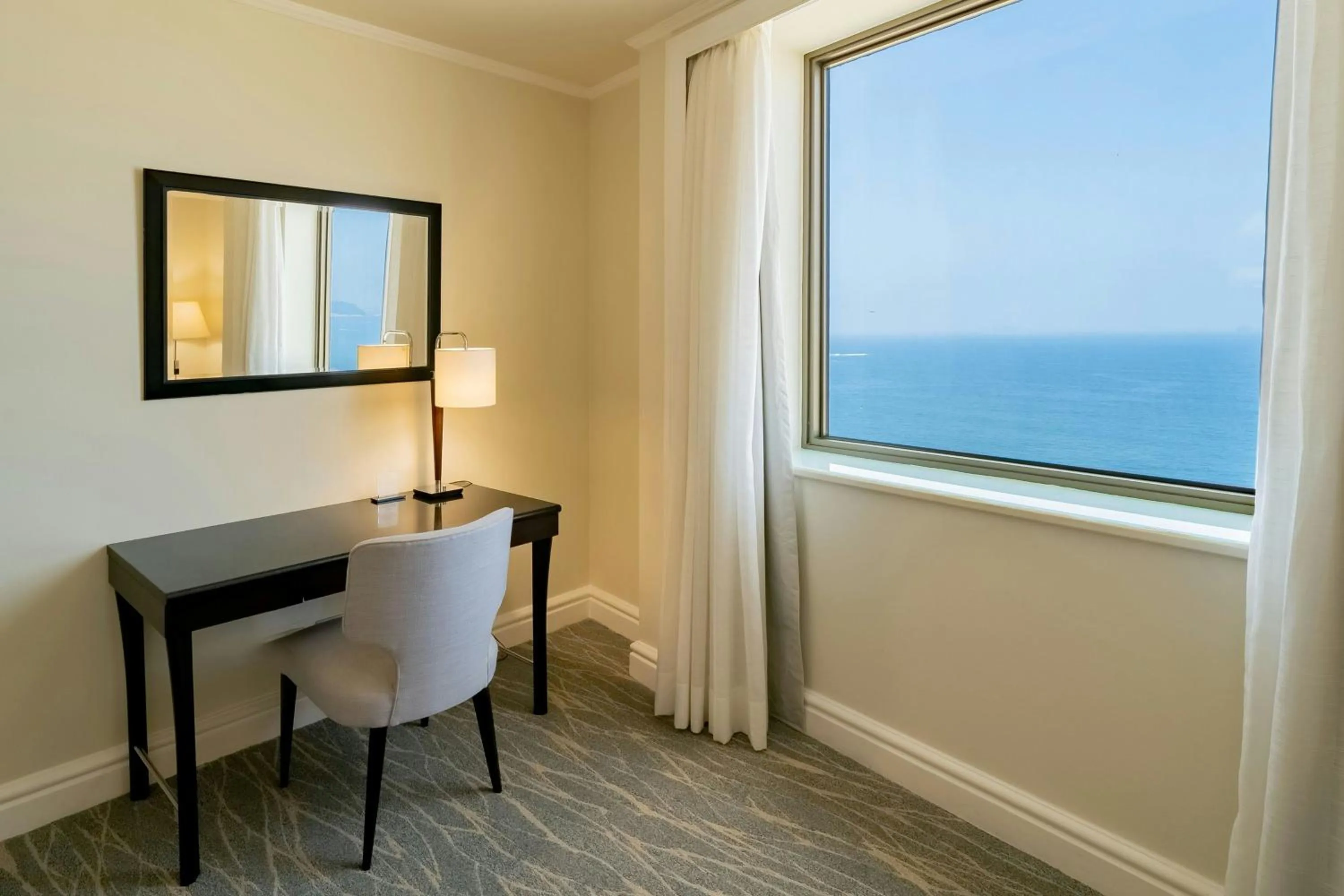 Photo of the whole room in JW Marriott Rio de Janeiro