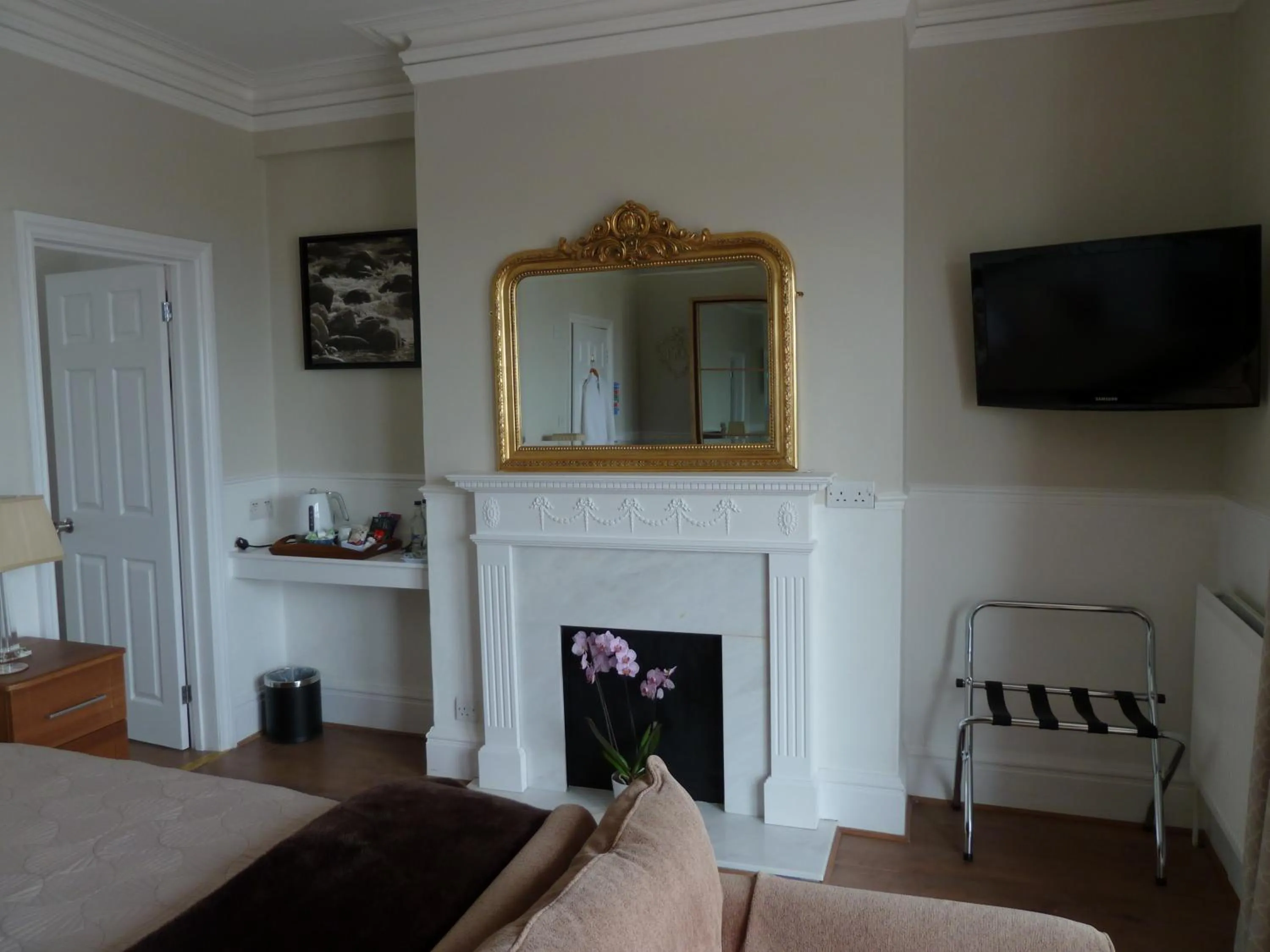 Bed in Number Ninety One