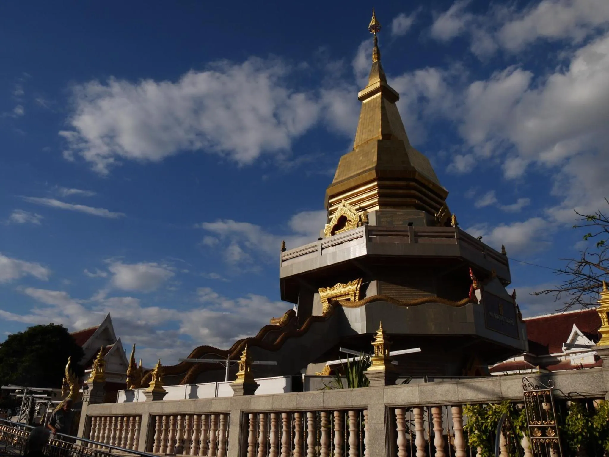 Nearby landmark in Pakdee House