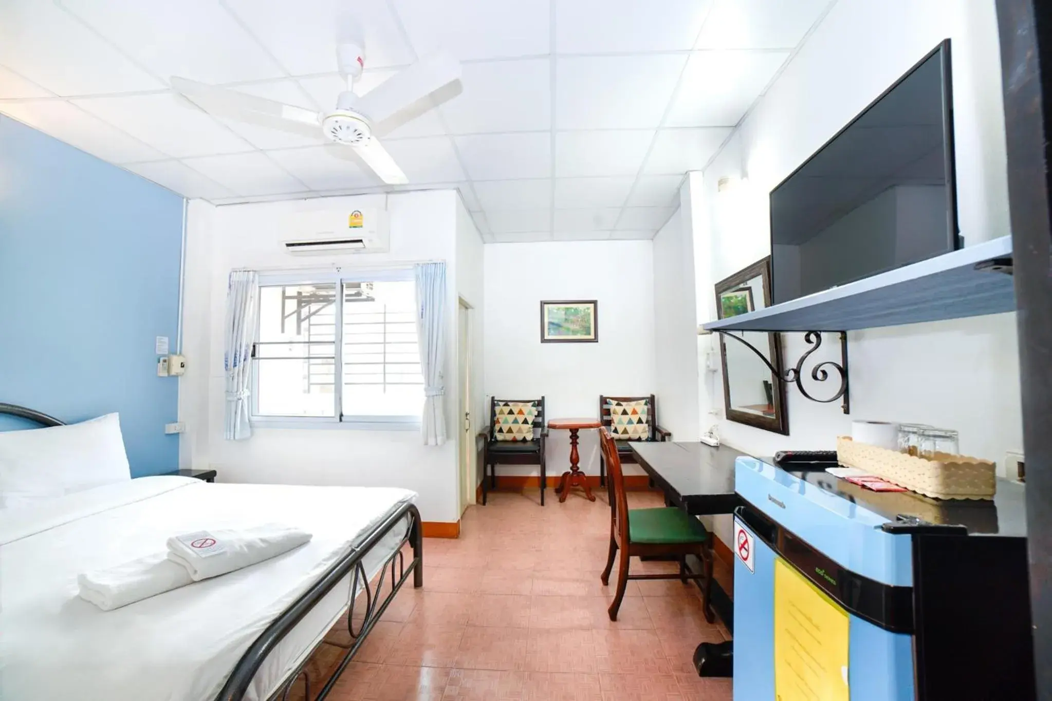 Photo of the whole room, Bed in Pakdee House Photo of the whole room, Bed in Pakdee House