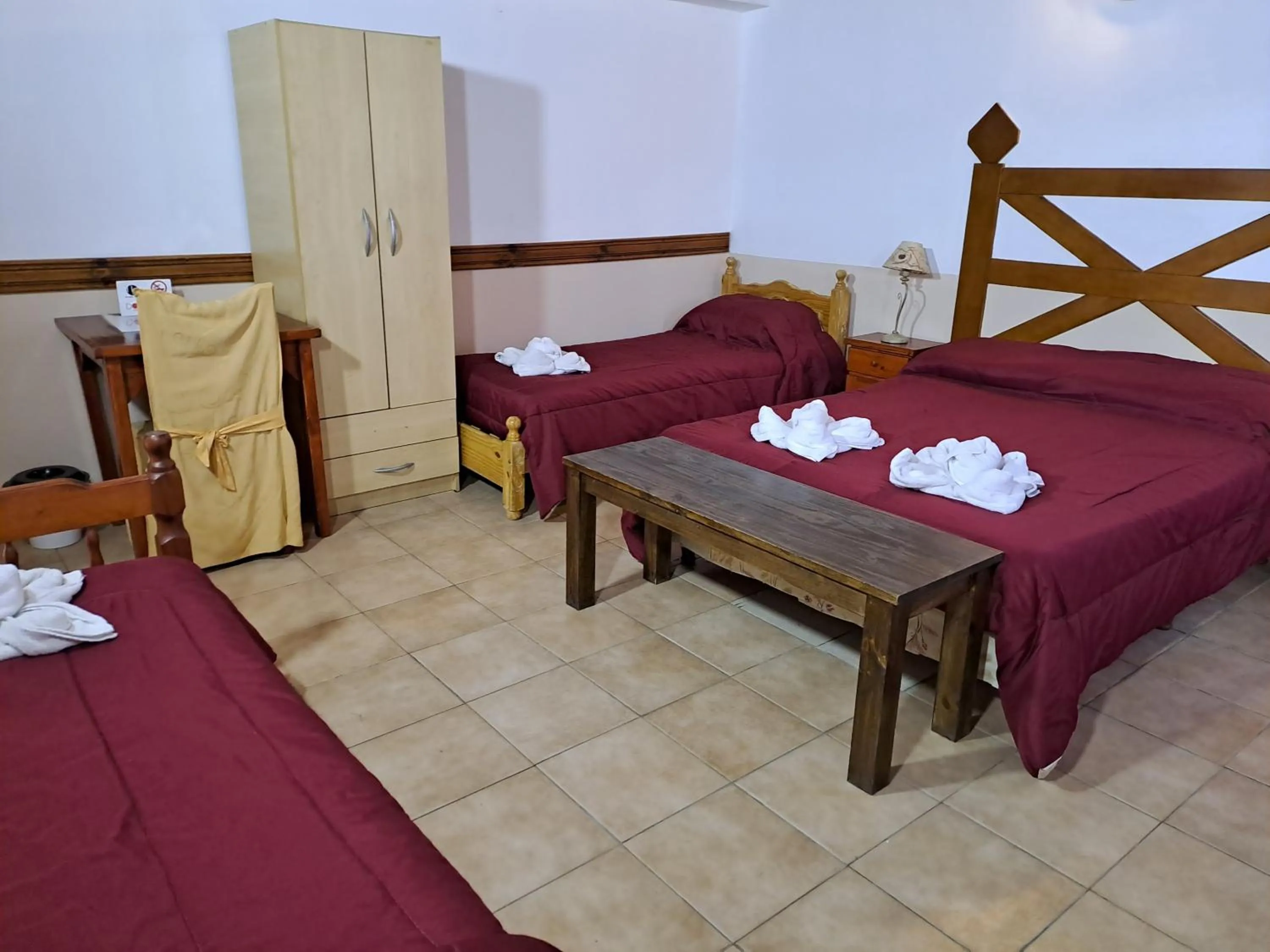 Bedroom, Bed in Hostería Austral