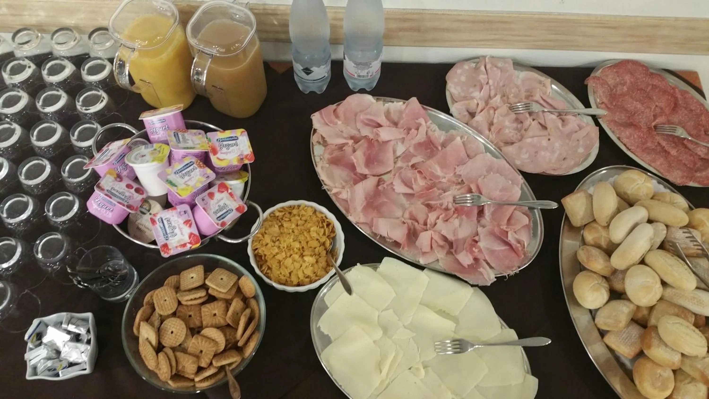 Breakfast in Hotel ILLI