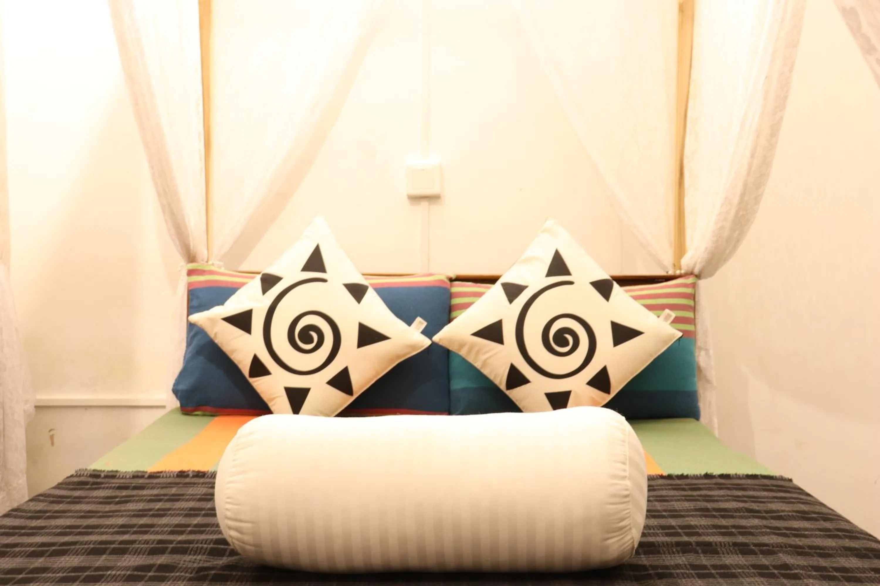 Bed in Zion White House