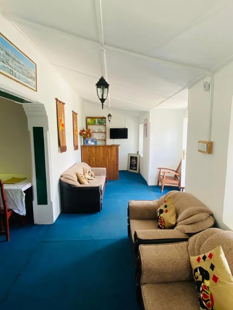 Bed in Zion White House