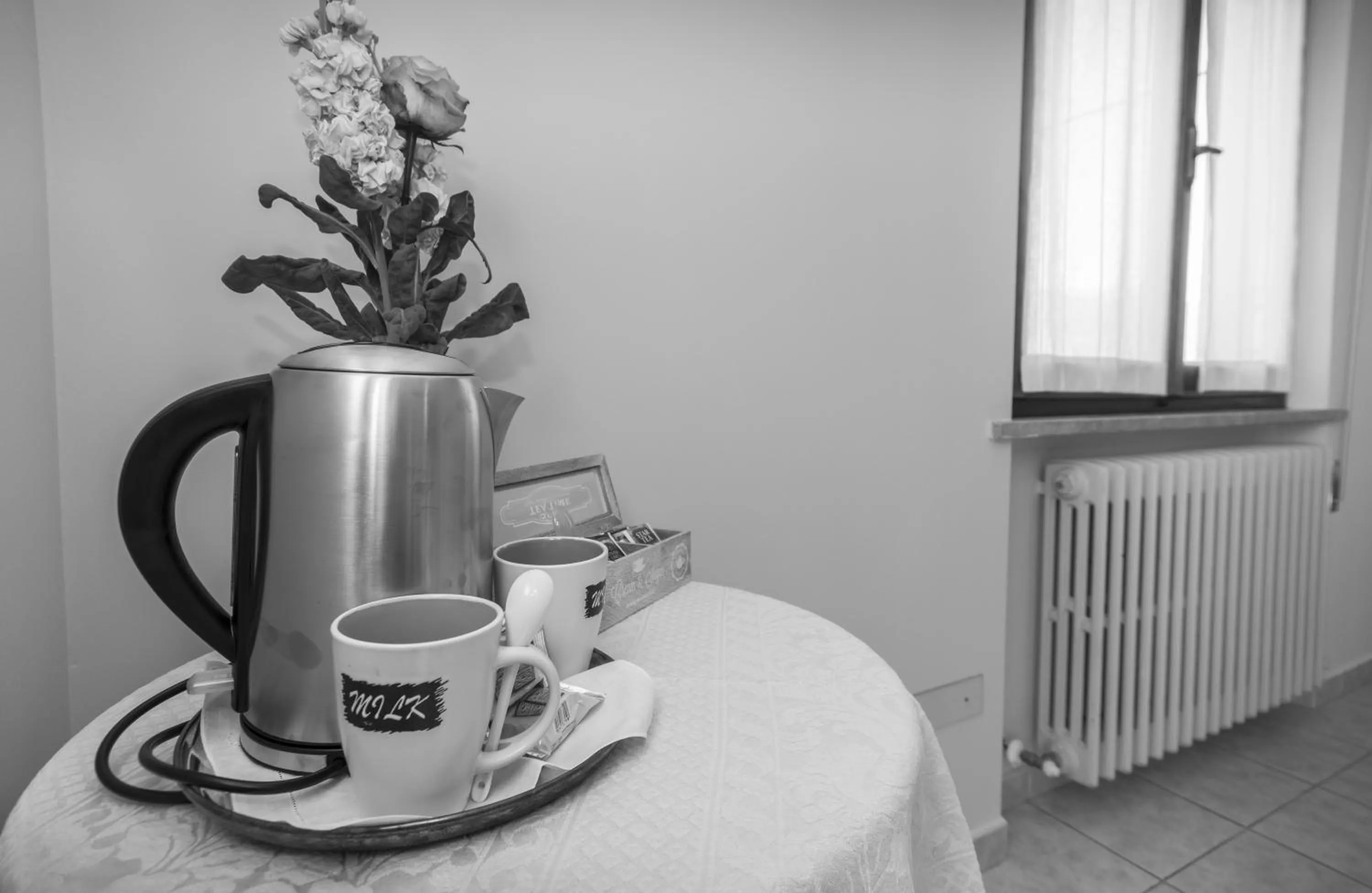 Coffee/tea facilities in Camere Mariella