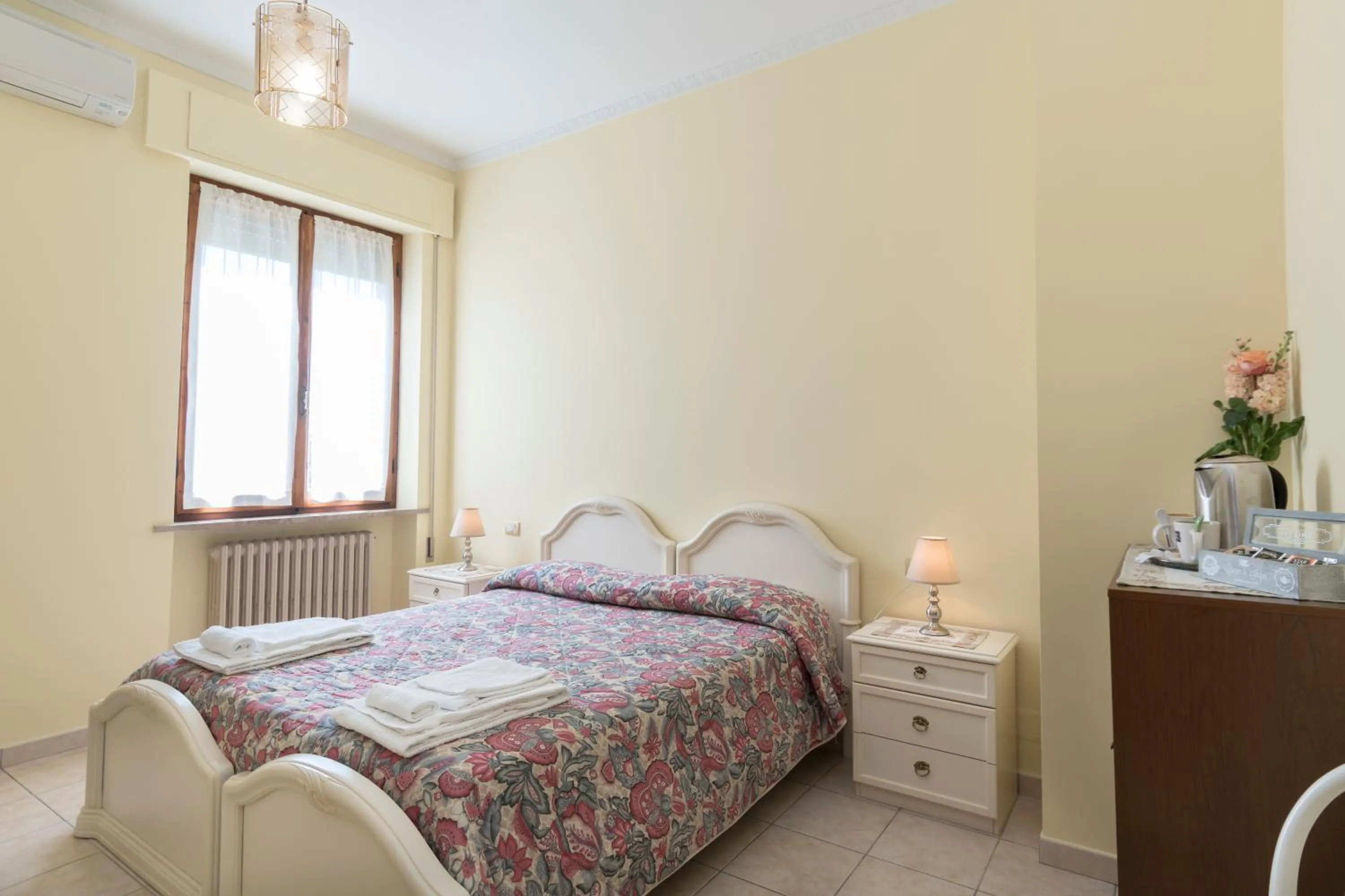 Coffee/tea facilities, Bed in Camere Mariella