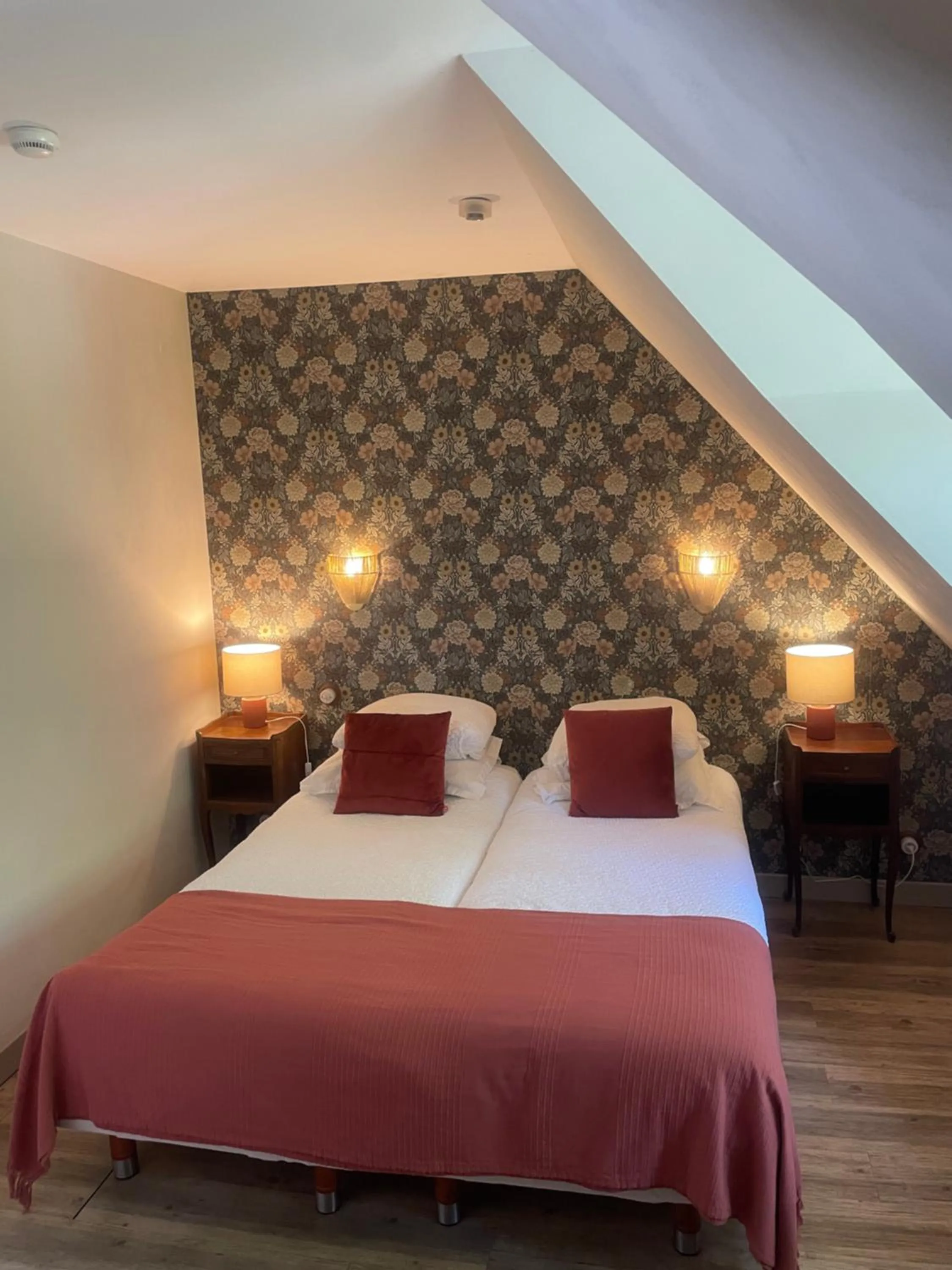 Bed in Hôtel Kastell Dinec'h