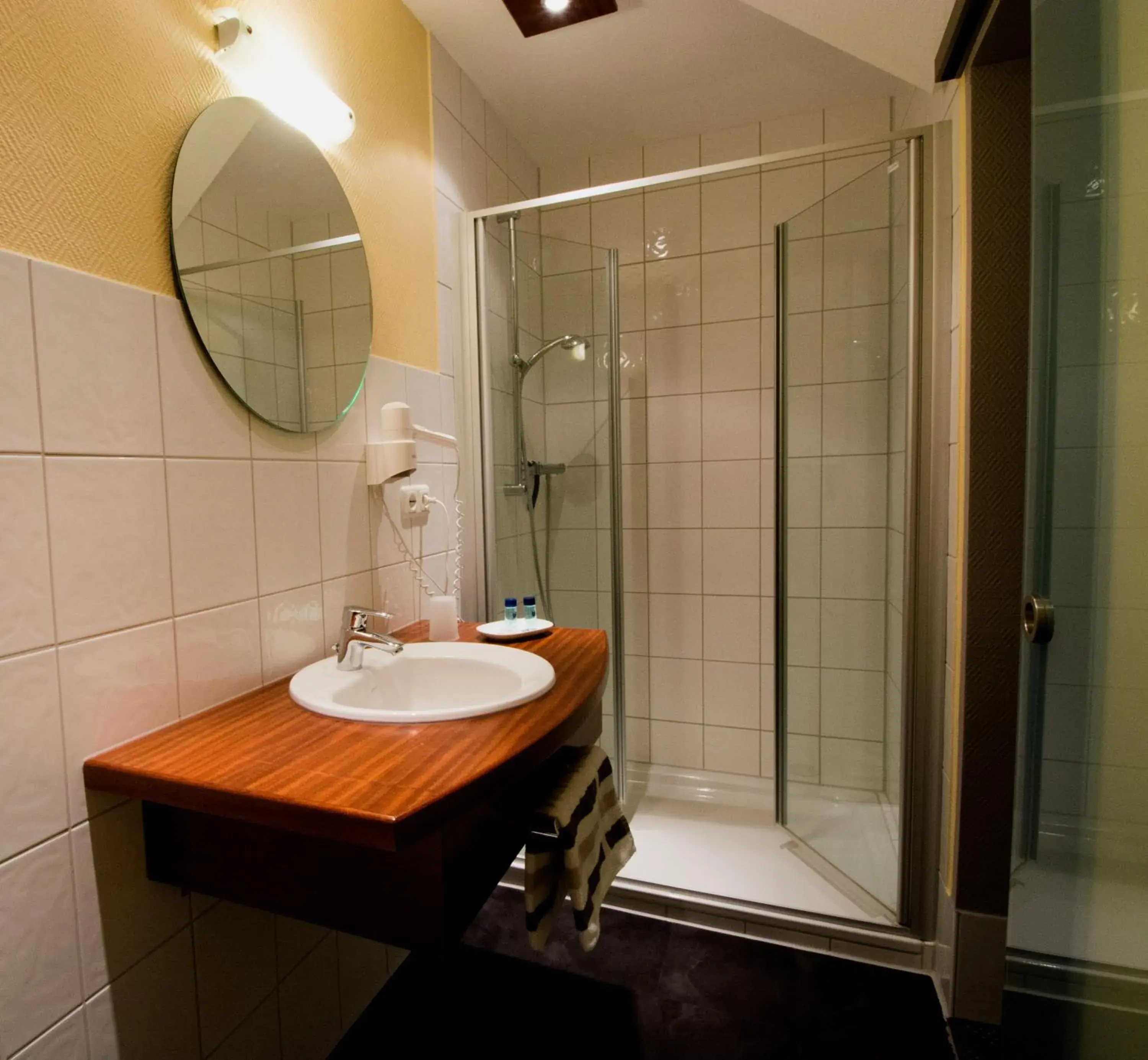 Double Room - single occupancy in Hotel Garni Zur Alten Post Double Room - single occupancy in Hotel Garni Zur Alten Post