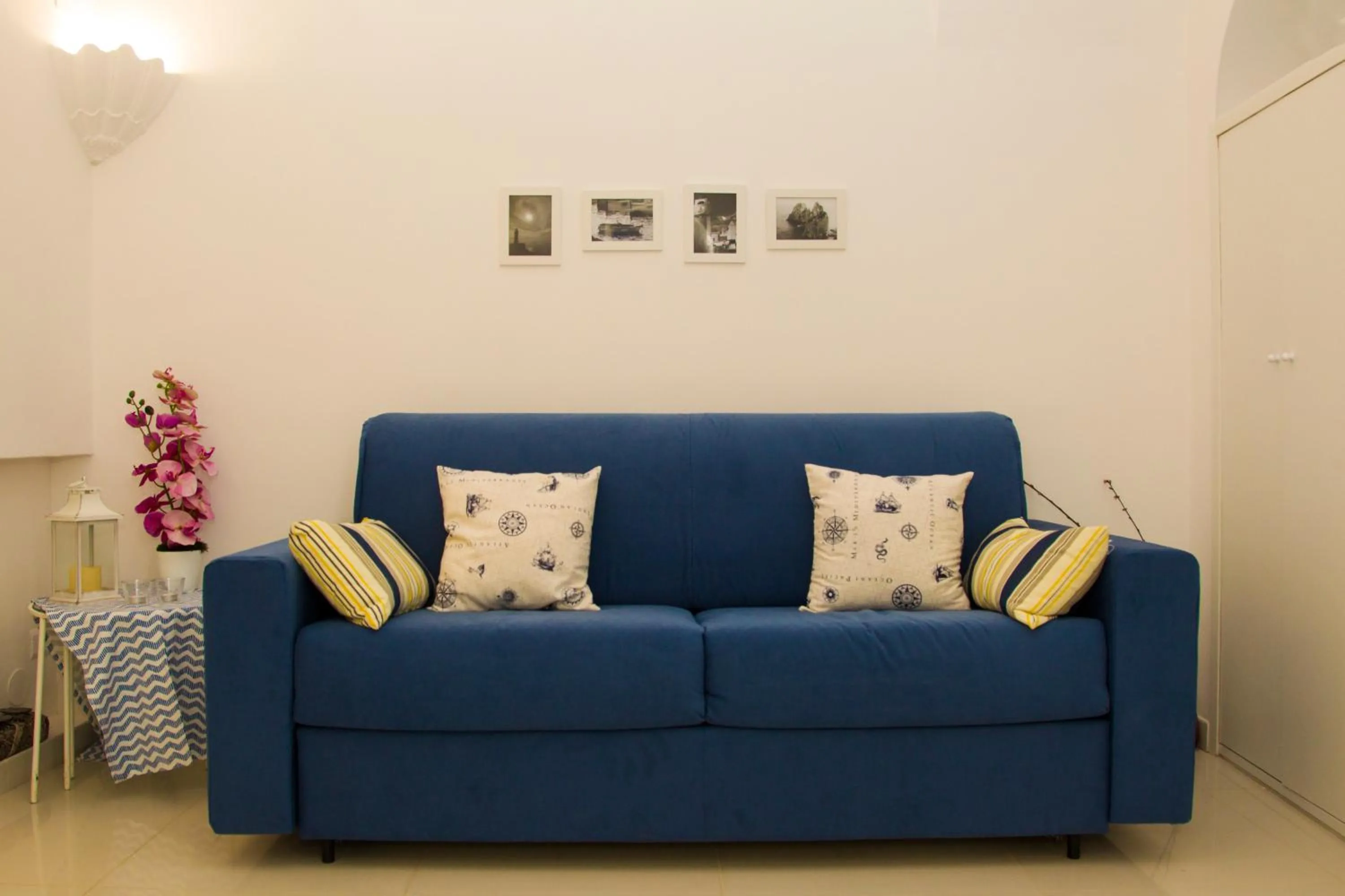 Living room in Capri Blue