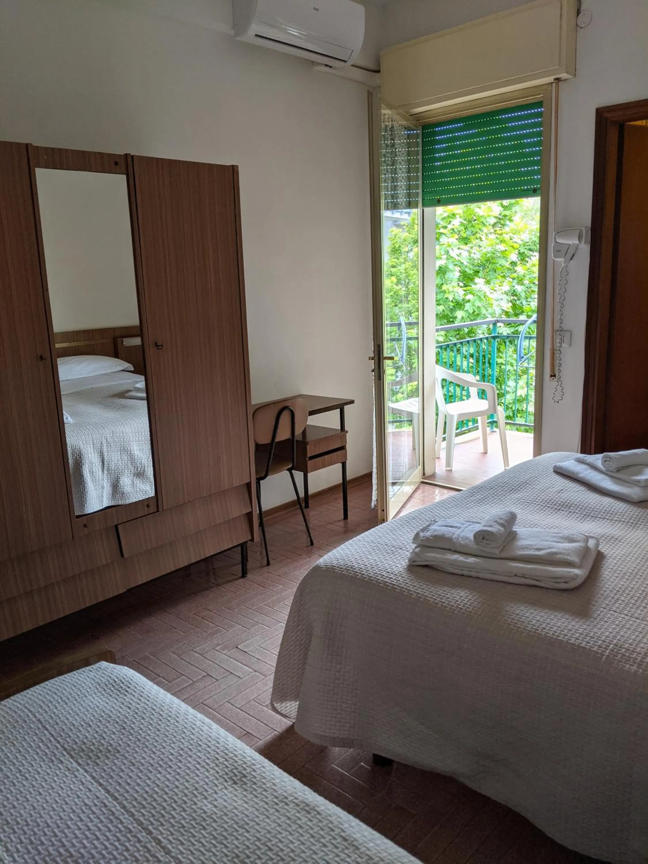 Bedroom, Bed in Hotel Bellevue