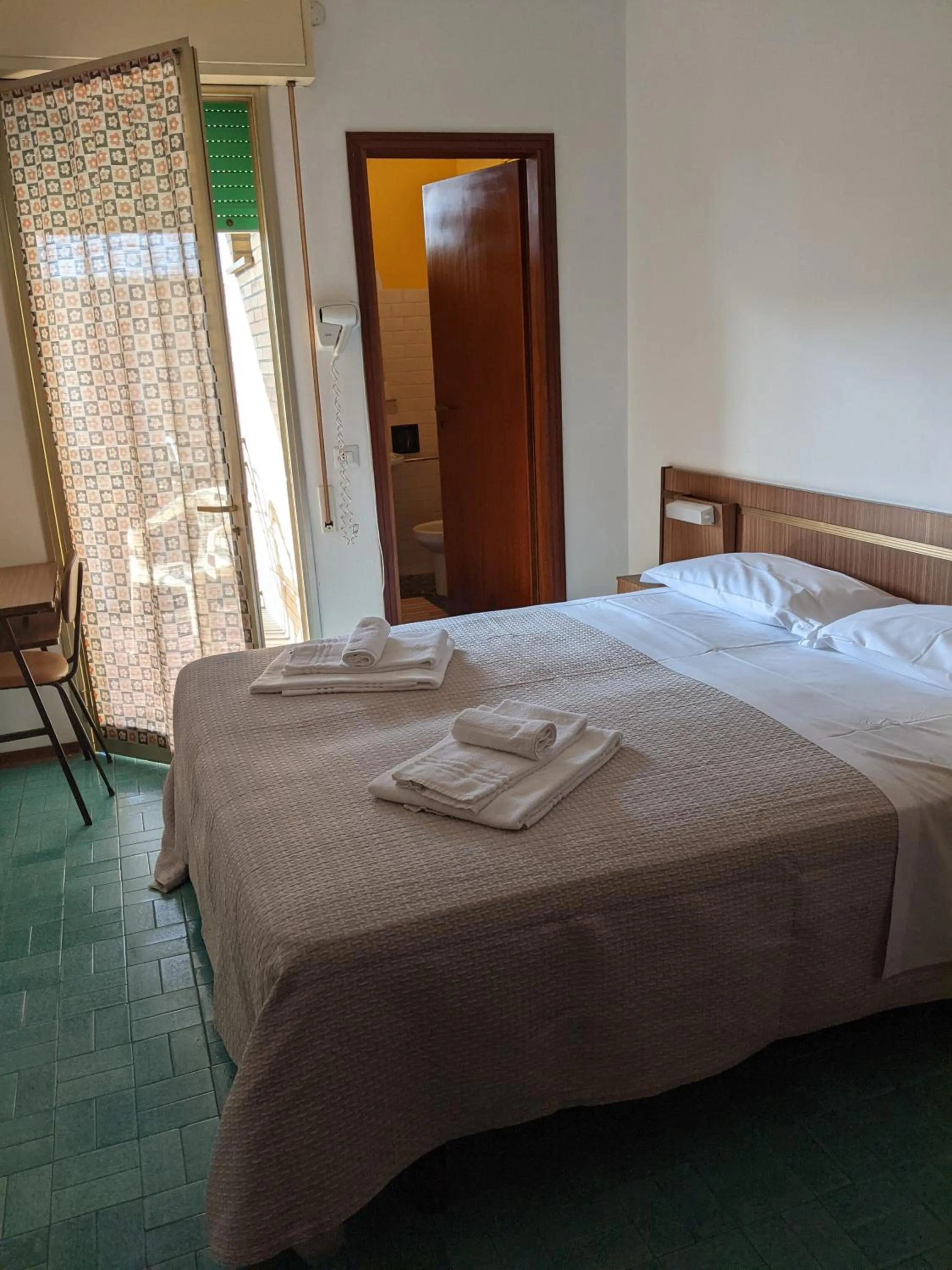 Photo of the whole room, Bed in Hotel Bellevue