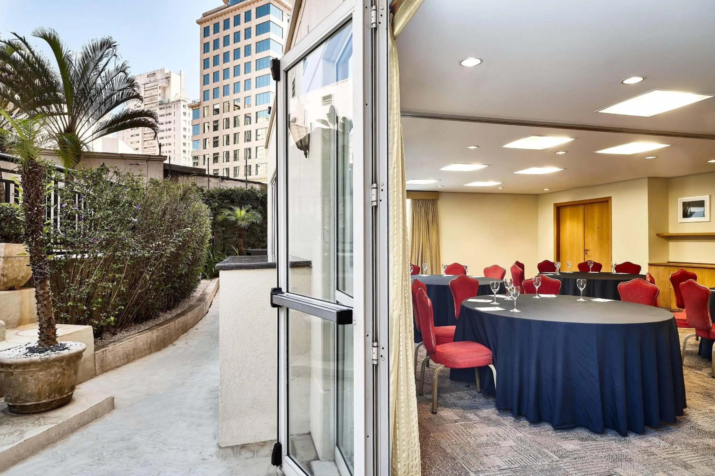 Meeting/conference room in Marriott Executive Apartments Sao Paulo
