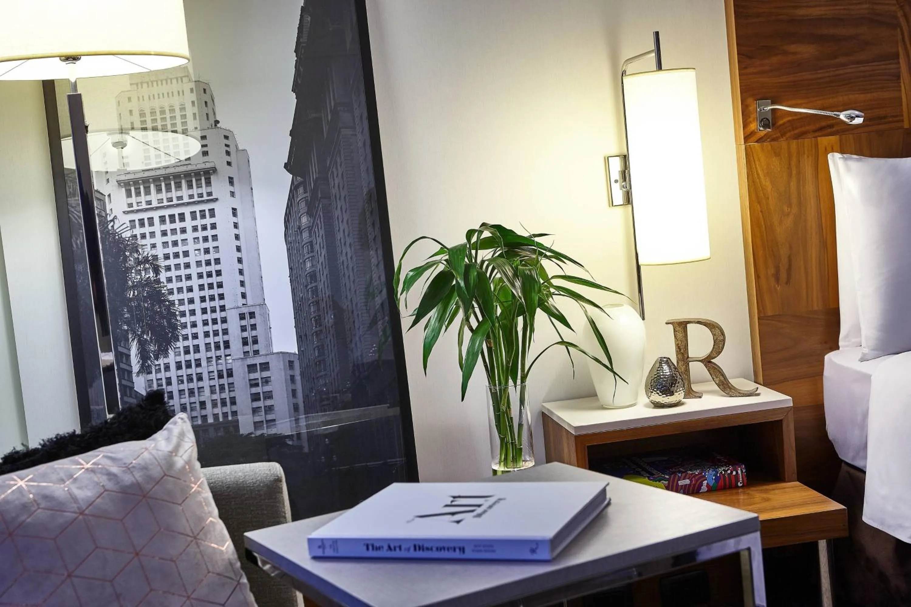 Photo of the whole room in Renaissance São Paulo Hotel